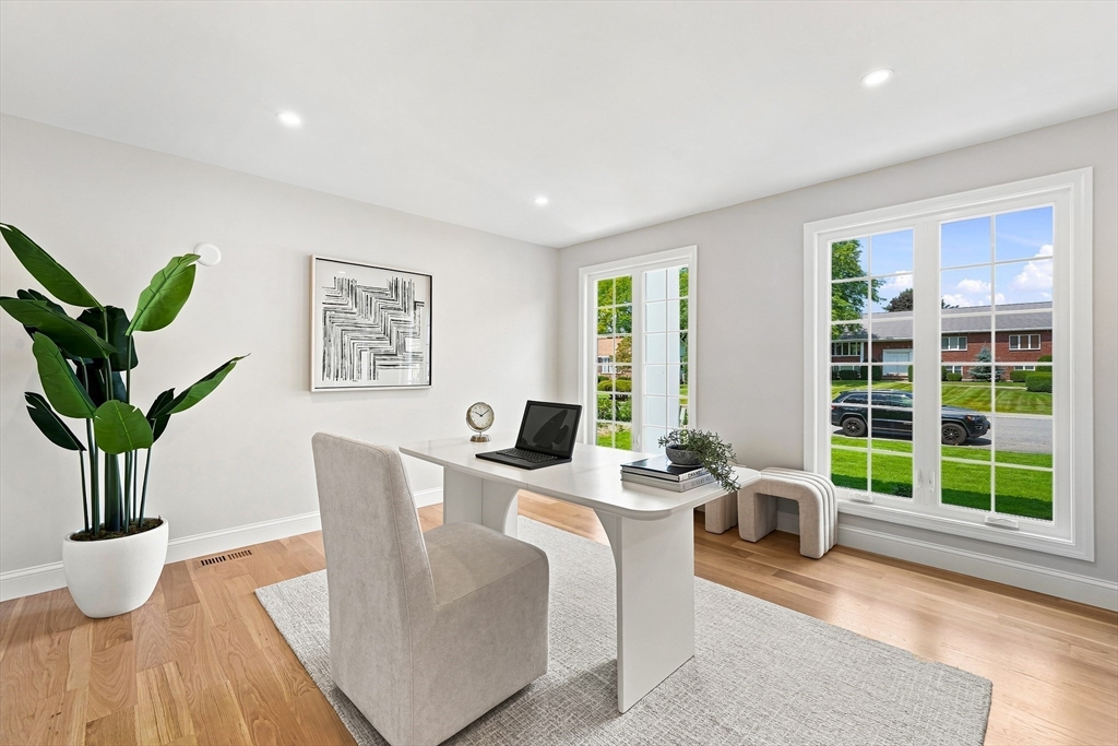 7 Viking Rd