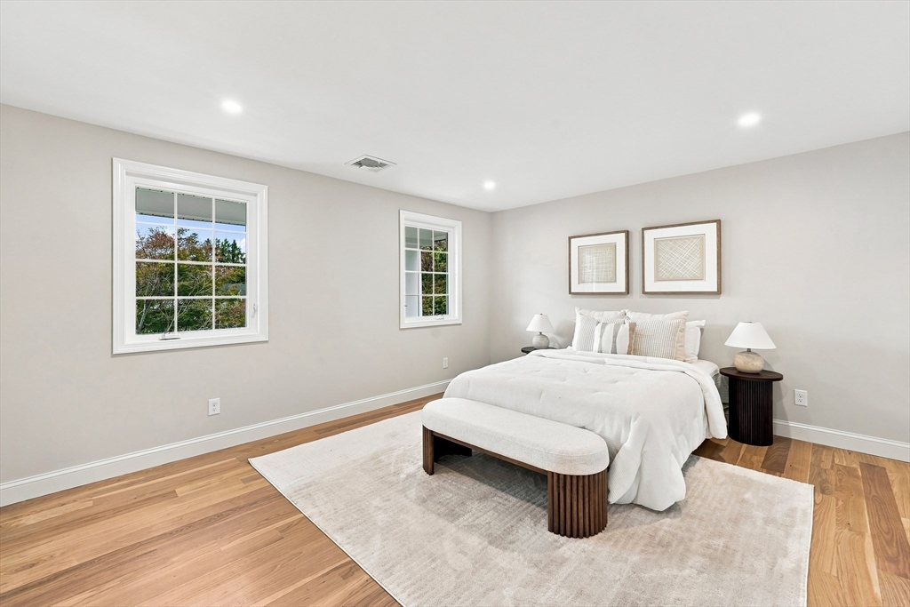 7 Viking Rd