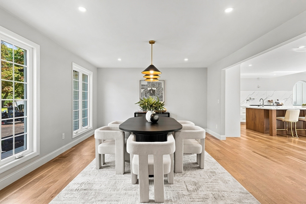 7 Viking Rd