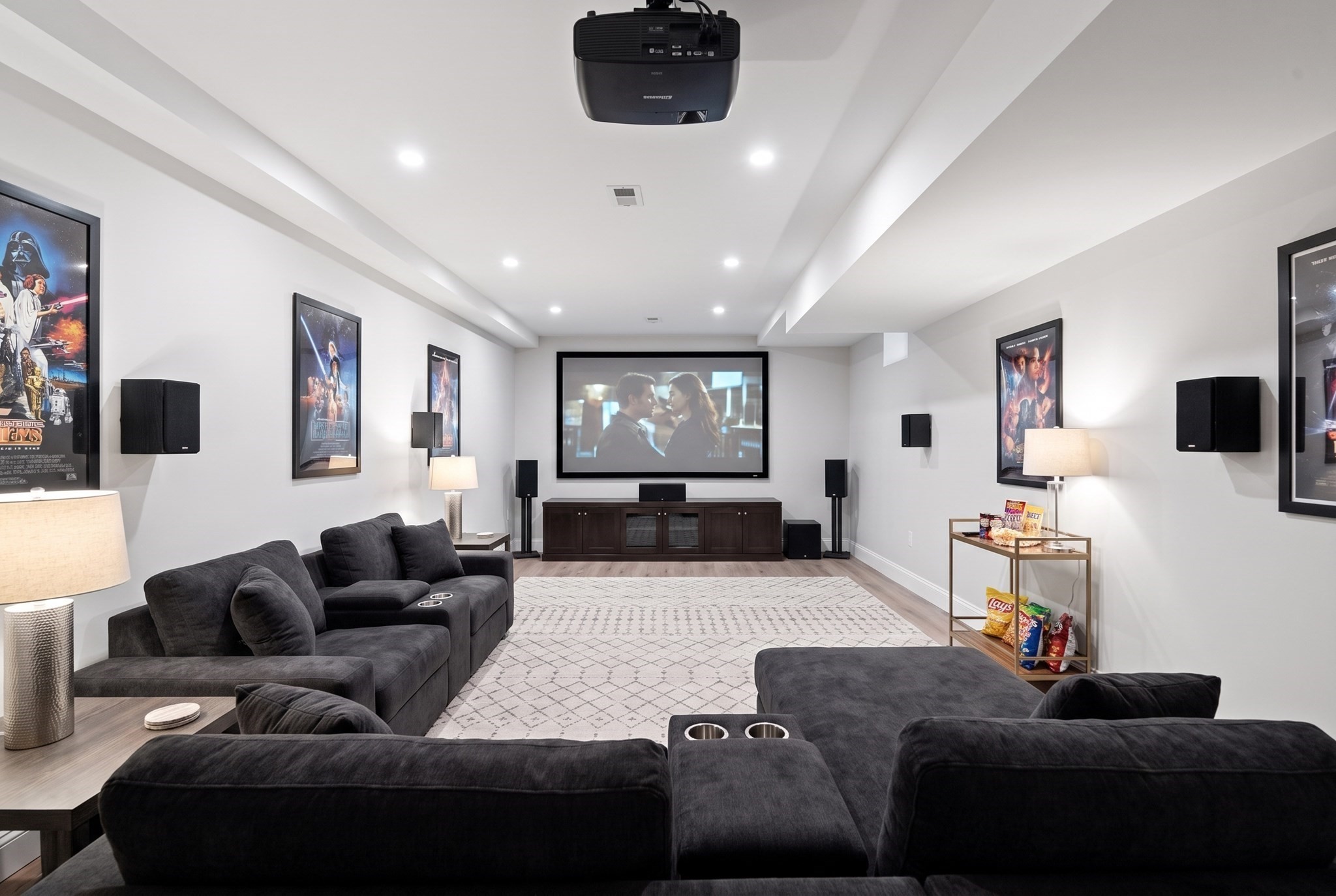 7 Viking Rd