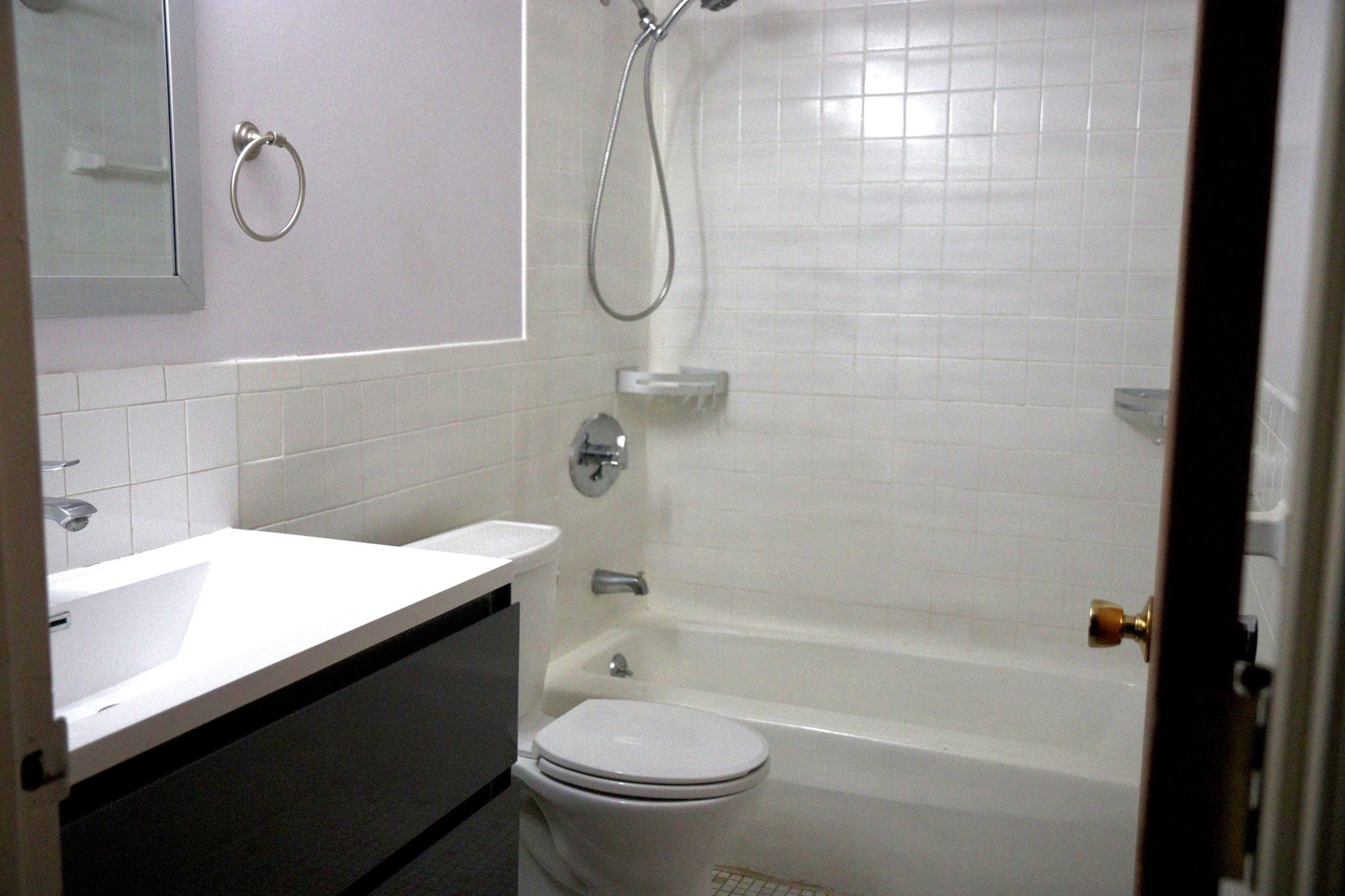 10 Williamsburg Ct # 3