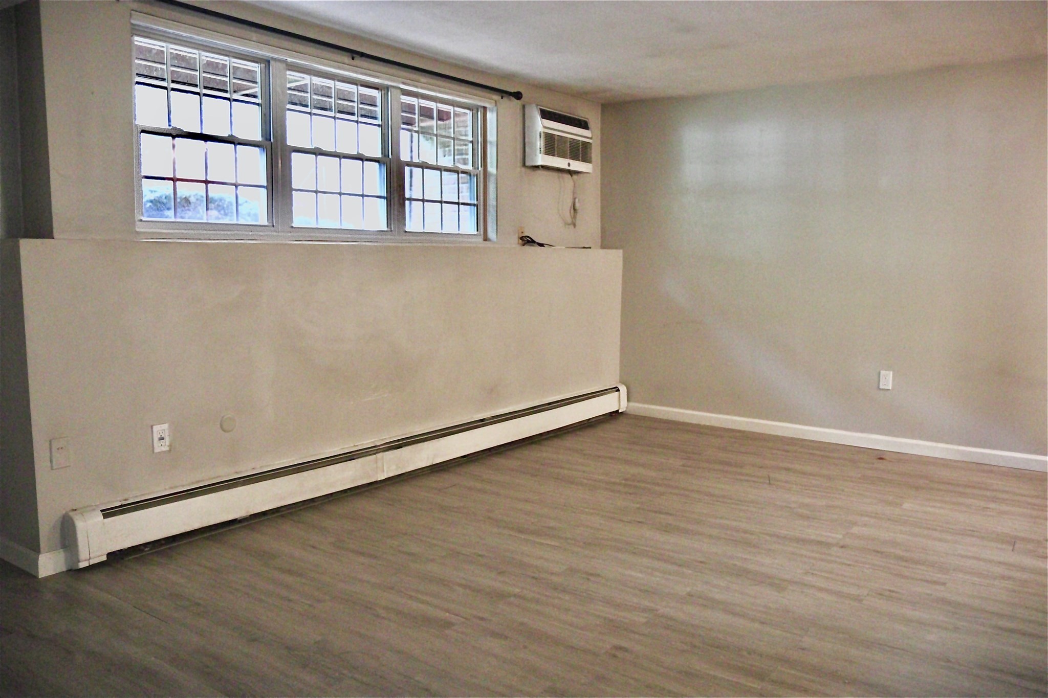 10 Williamsburg Ct # 3
