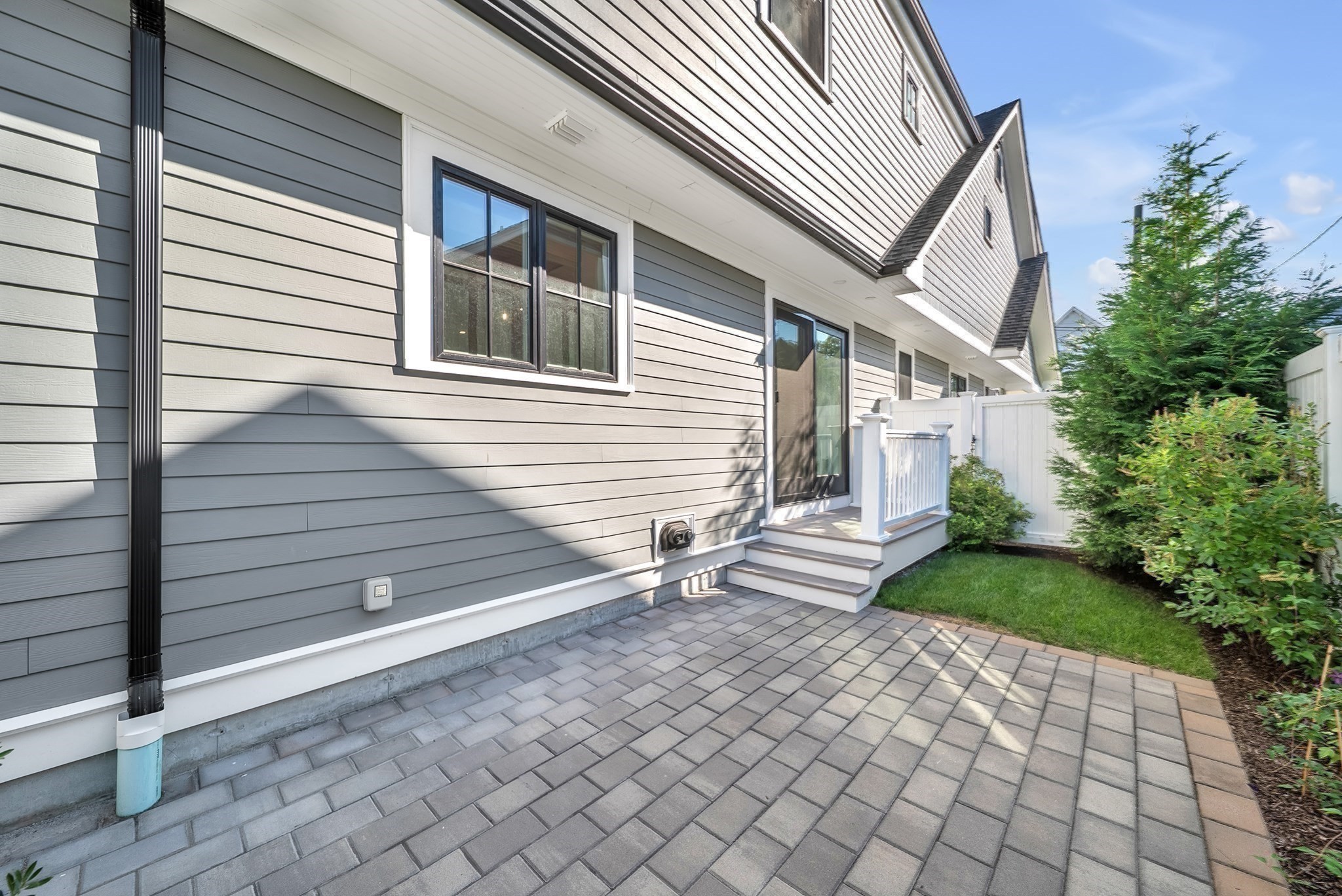 264 Pearl St. # 2