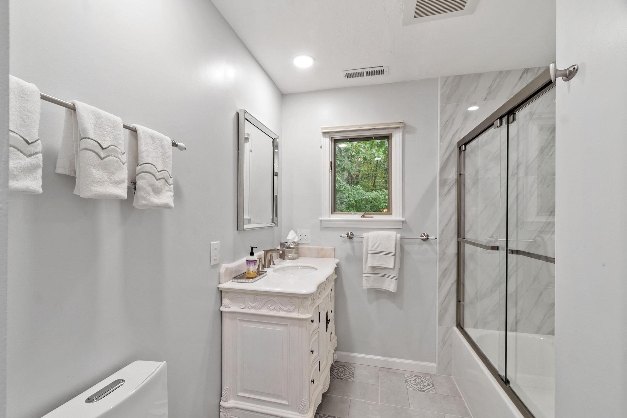 25 Pickman Dr # 25