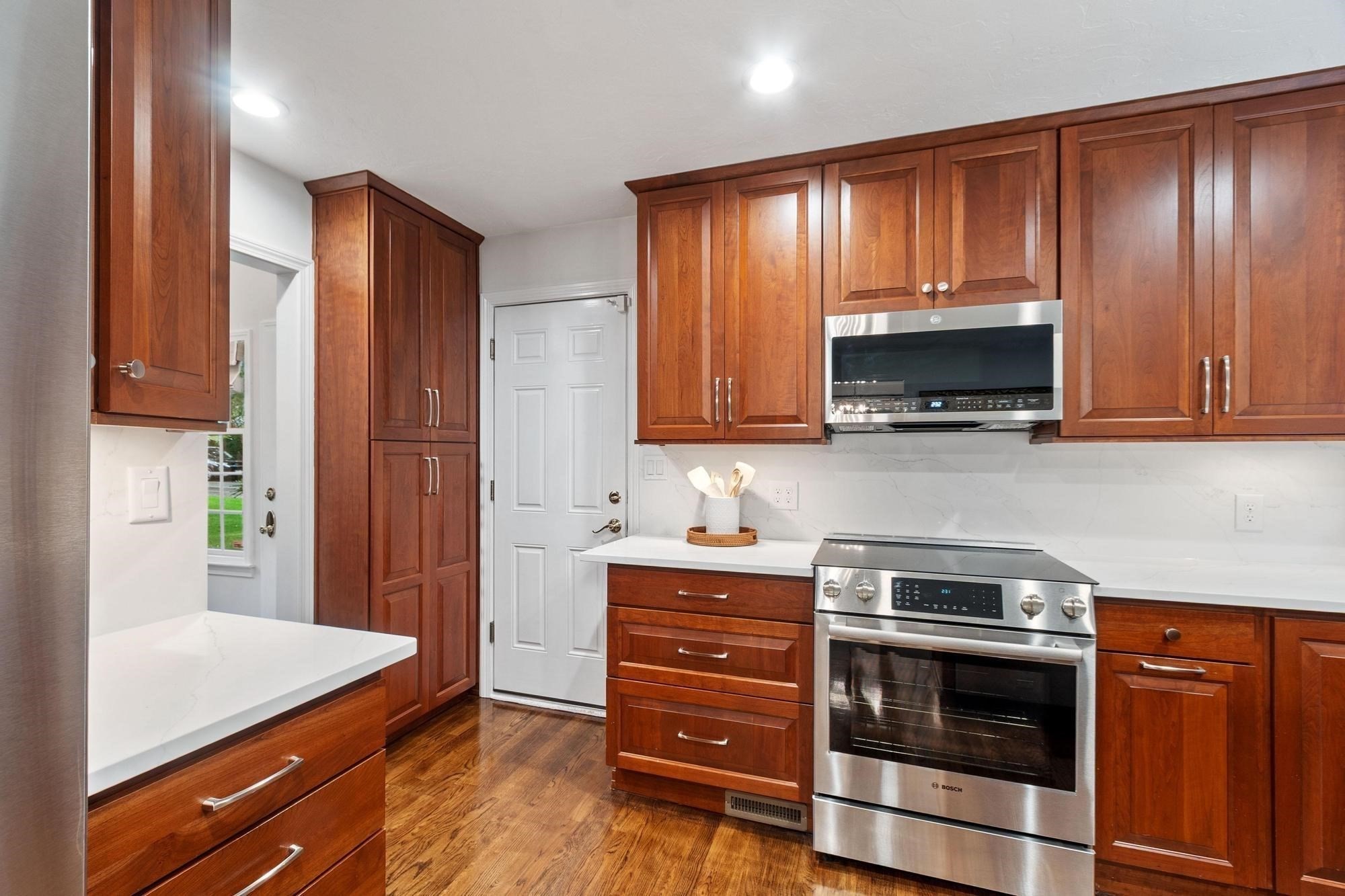 25 Pickman Dr # 25