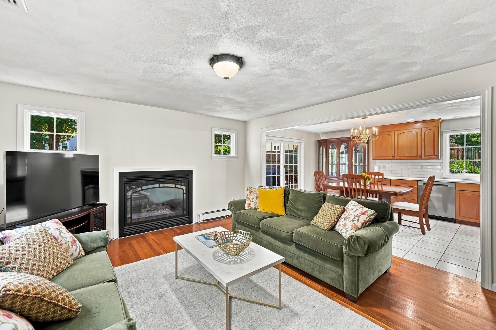 24 Richardson St