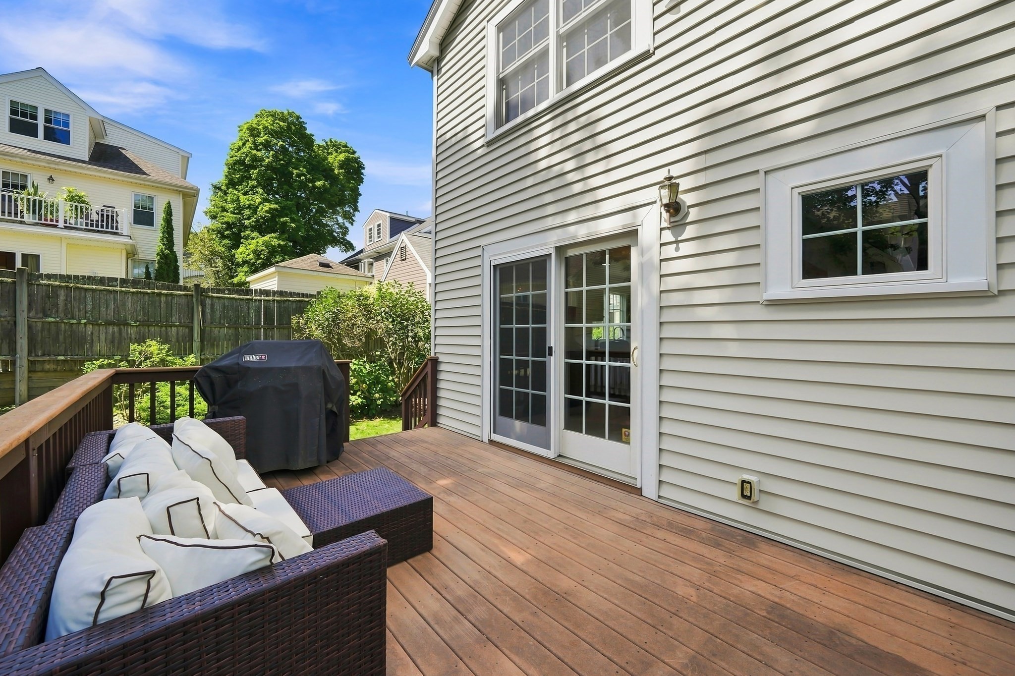 24 Richardson St