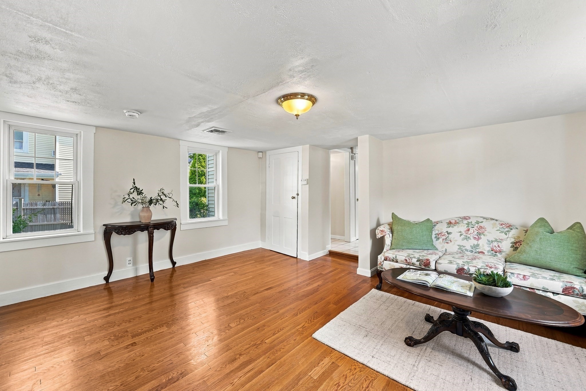 24 Richardson St