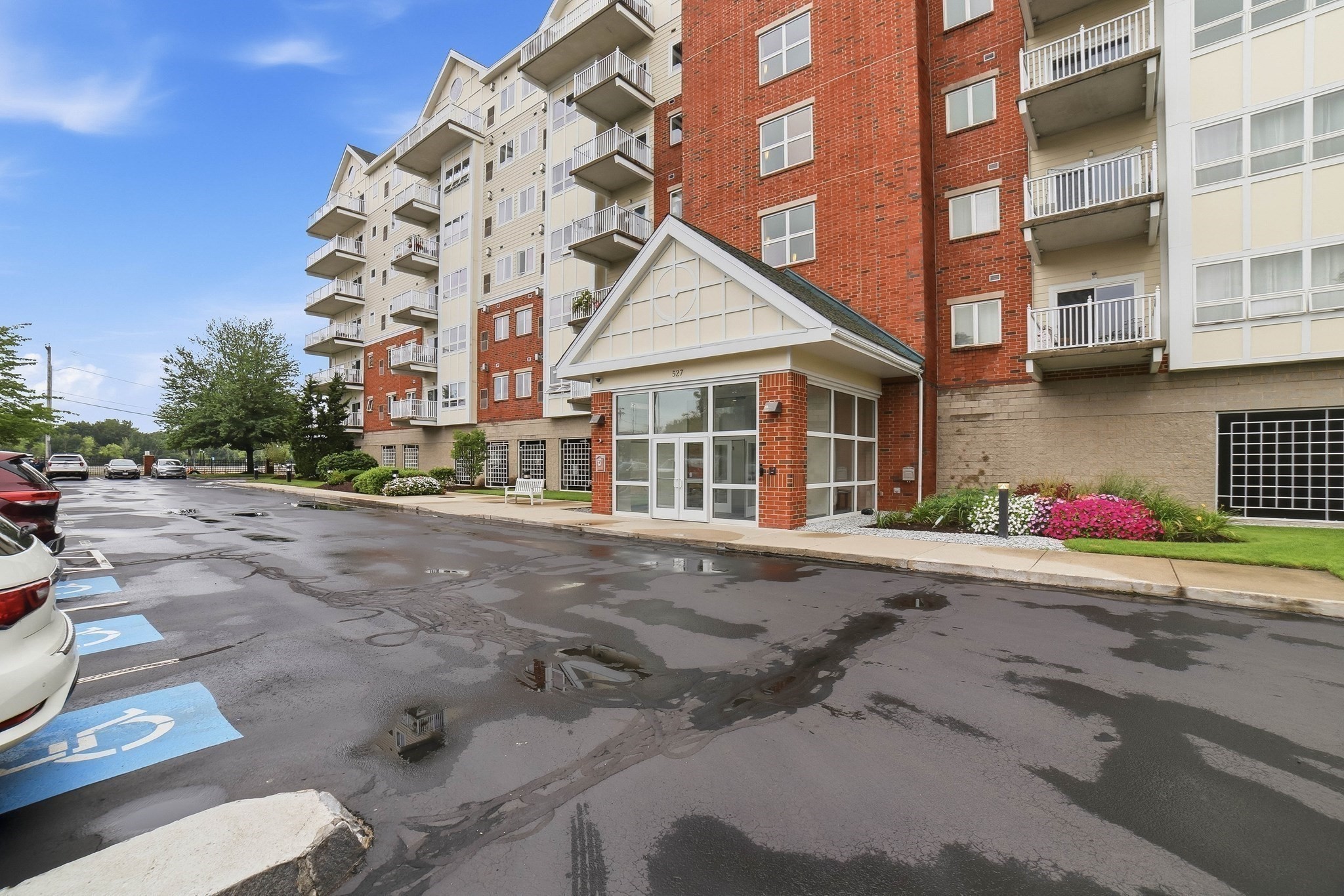 527 Pawtucket Blvd # 608