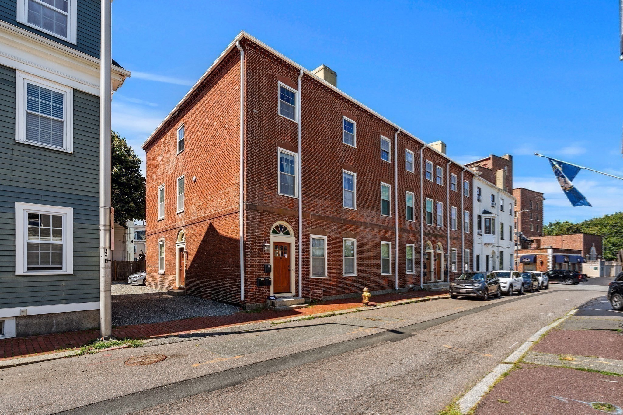 10 Union St # 3