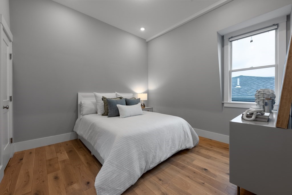 42 Flint Street # 2