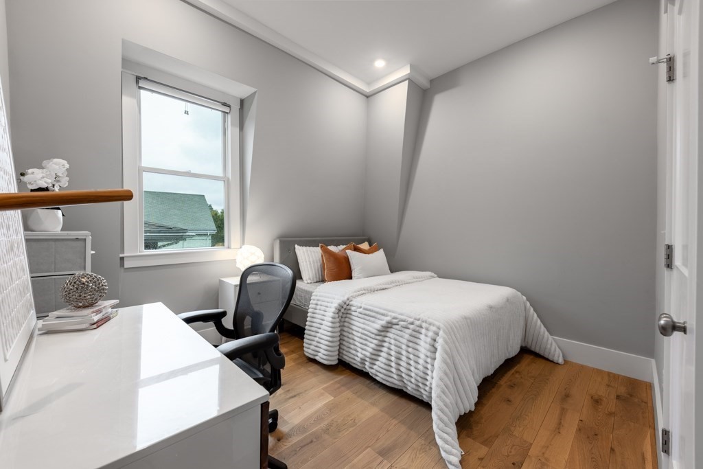 42 Flint Street # 2