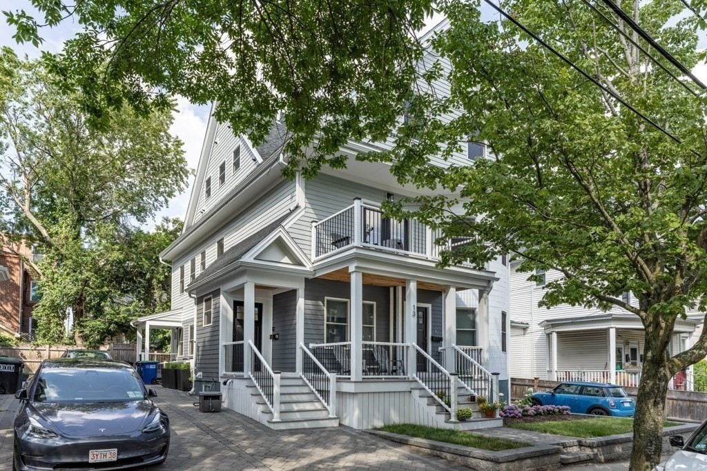 13 Grand View Avenue # 2