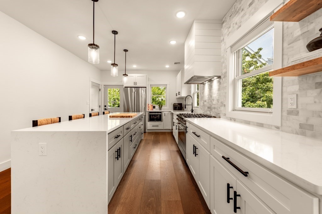 13 Grand View Avenue # 2
