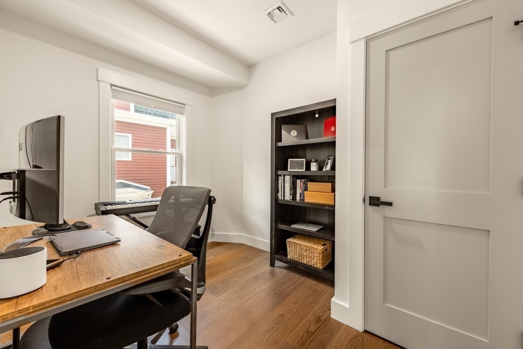 13 Grand View Avenue # 2