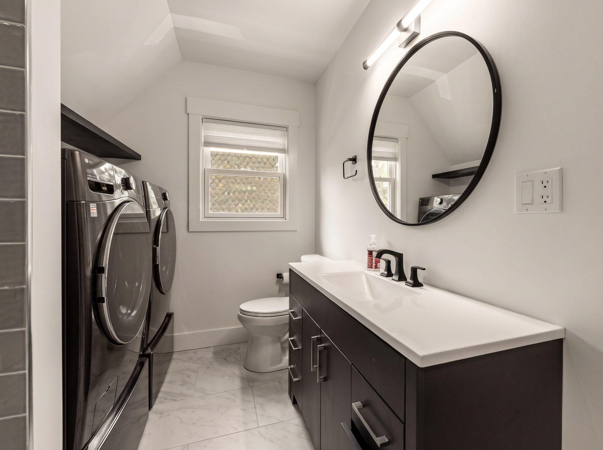 13 Grand View Avenue # 2