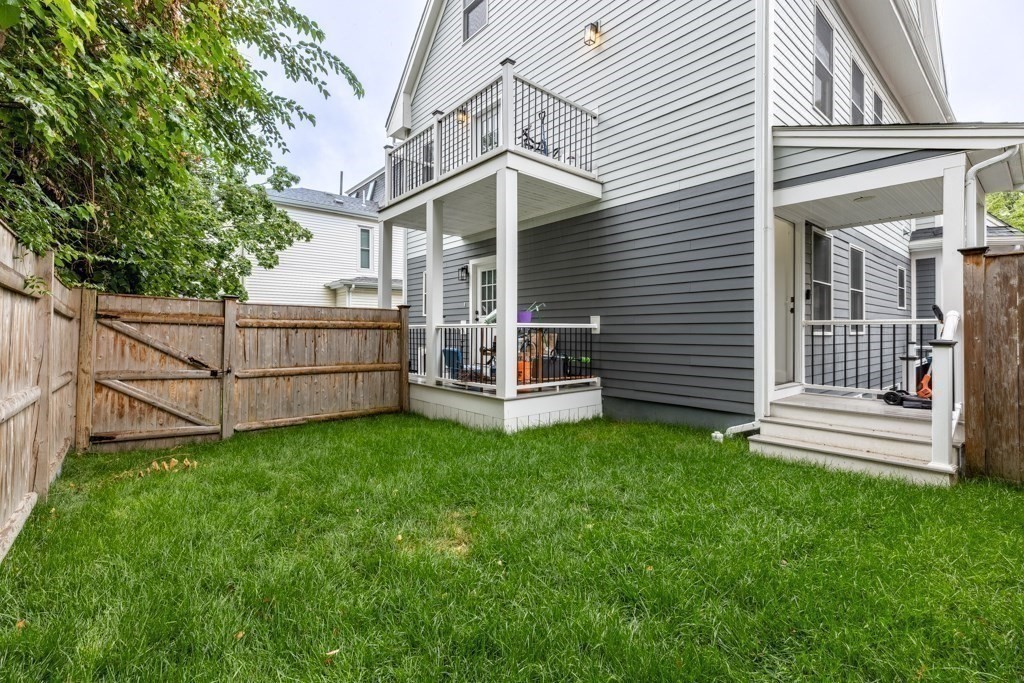 13 Grand View Avenue # 2