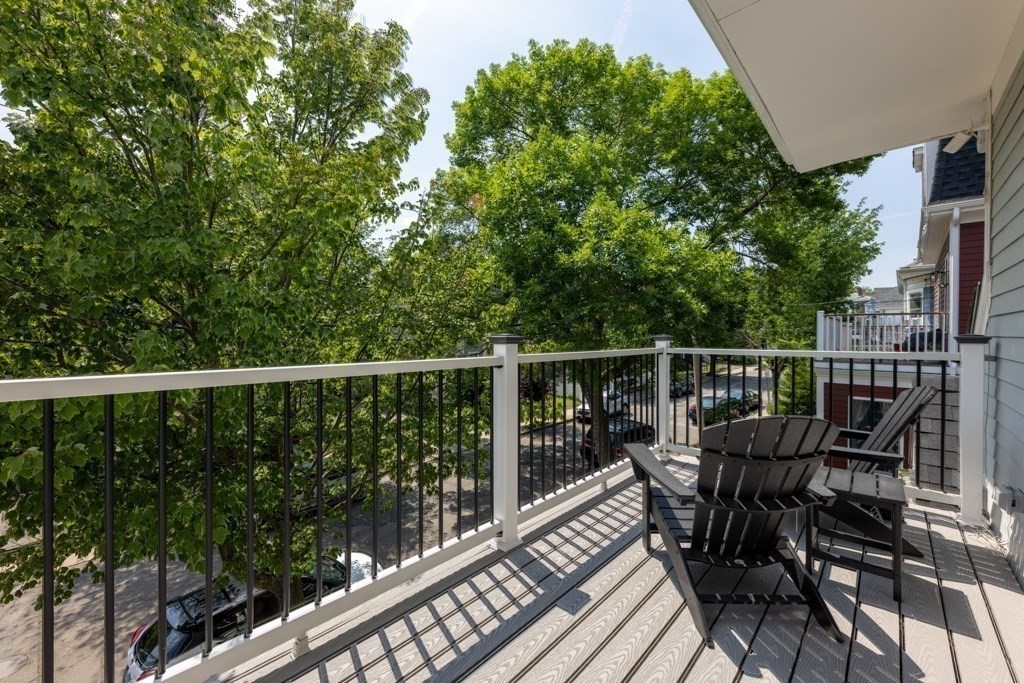13 Grand View Avenue # 2