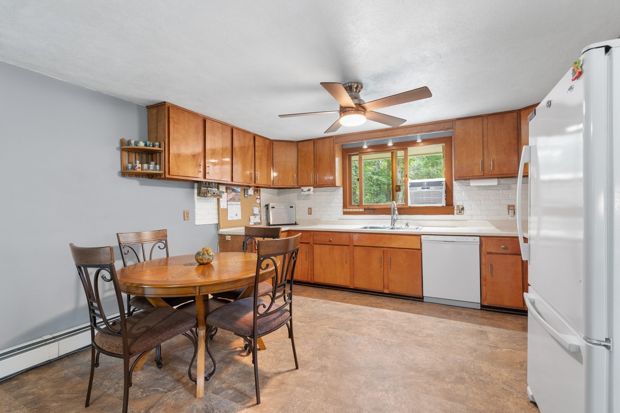225 Taylor Rd