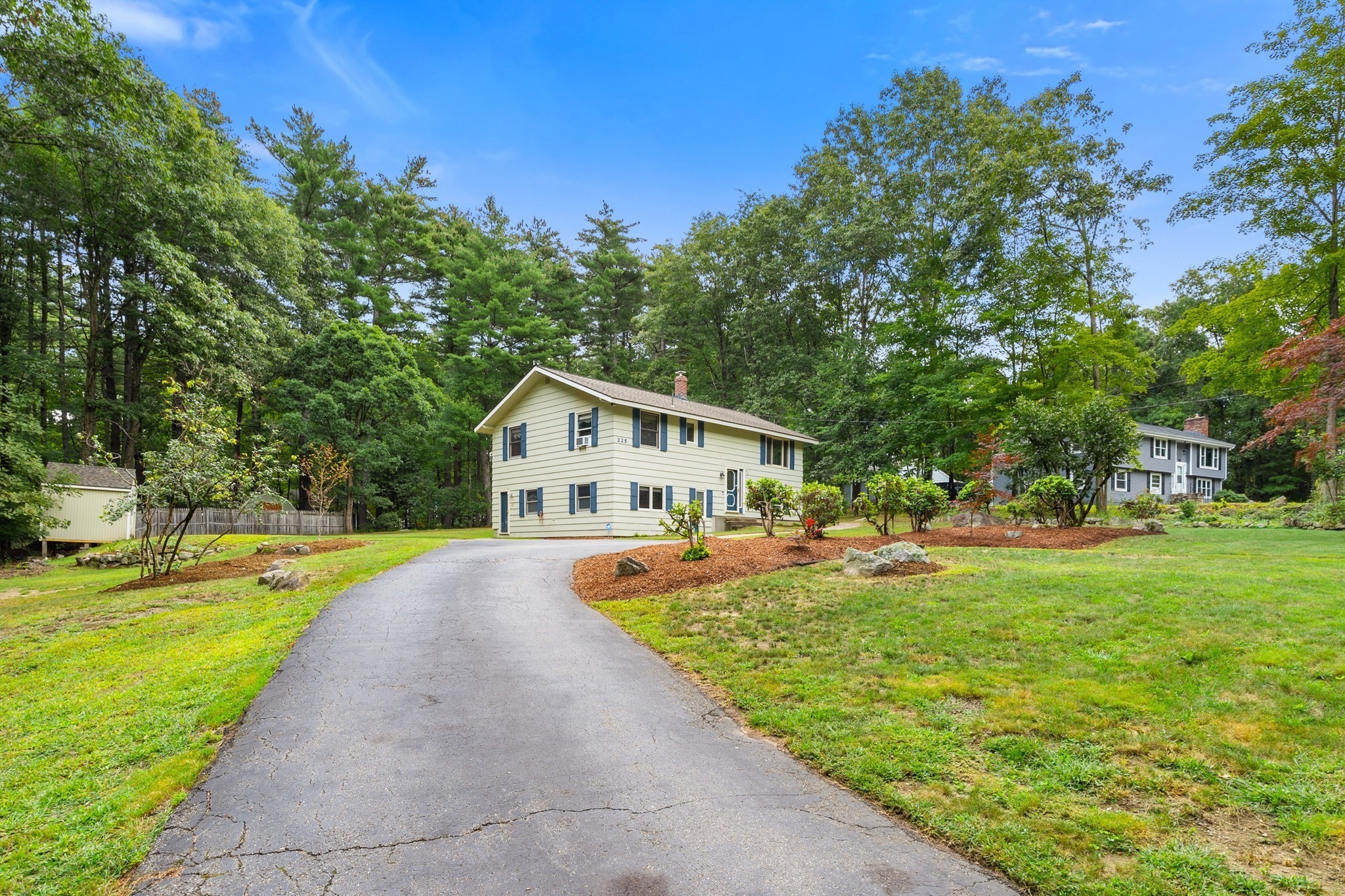 225 Taylor Rd