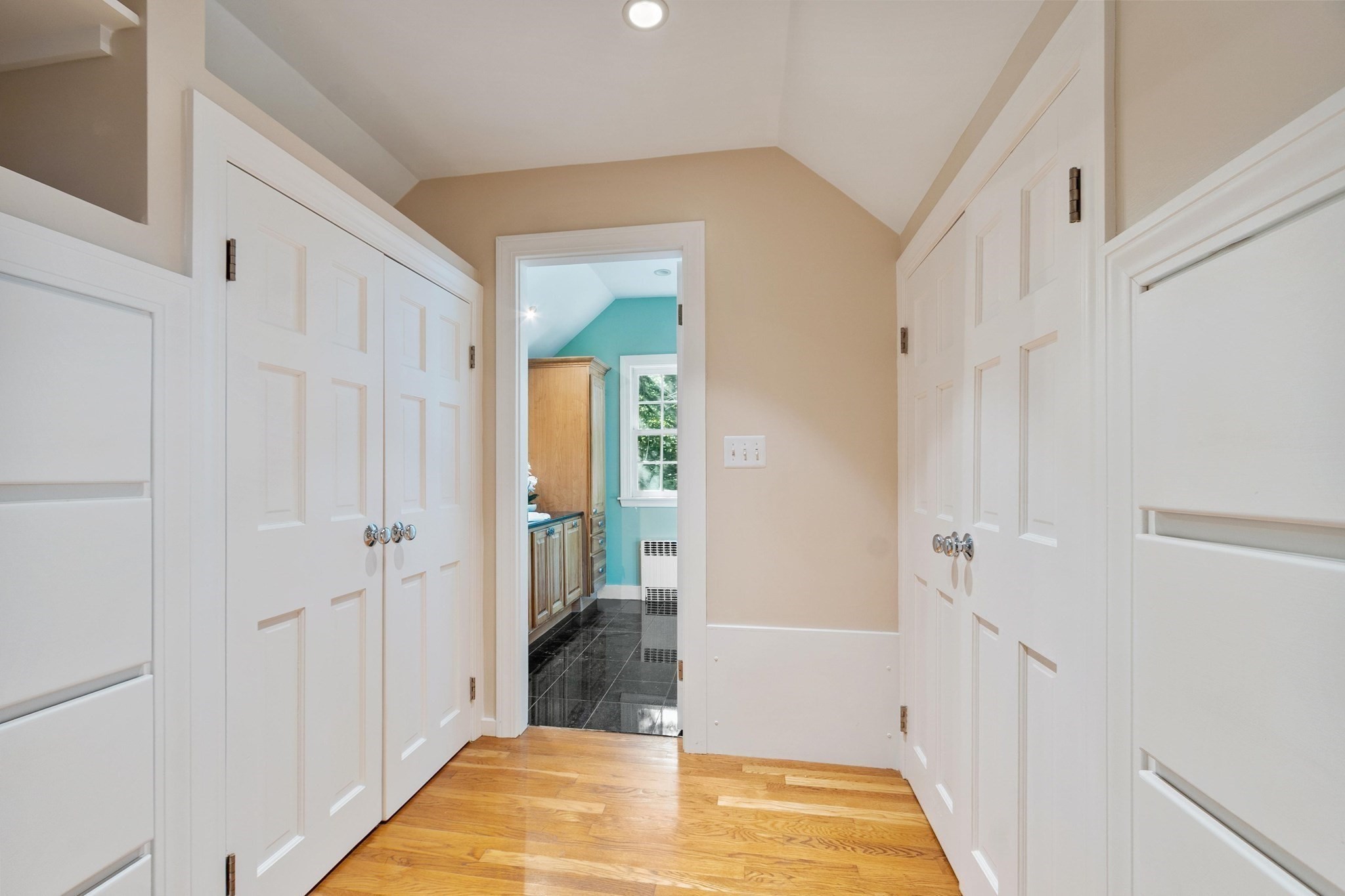5 Tavern Ln