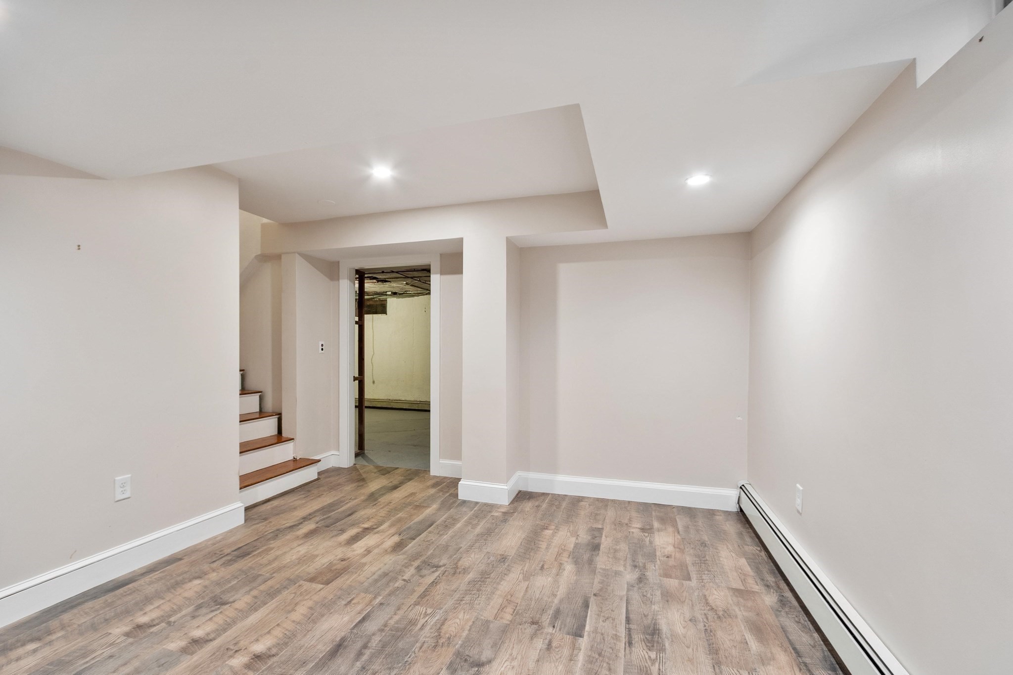 5 Tavern Ln