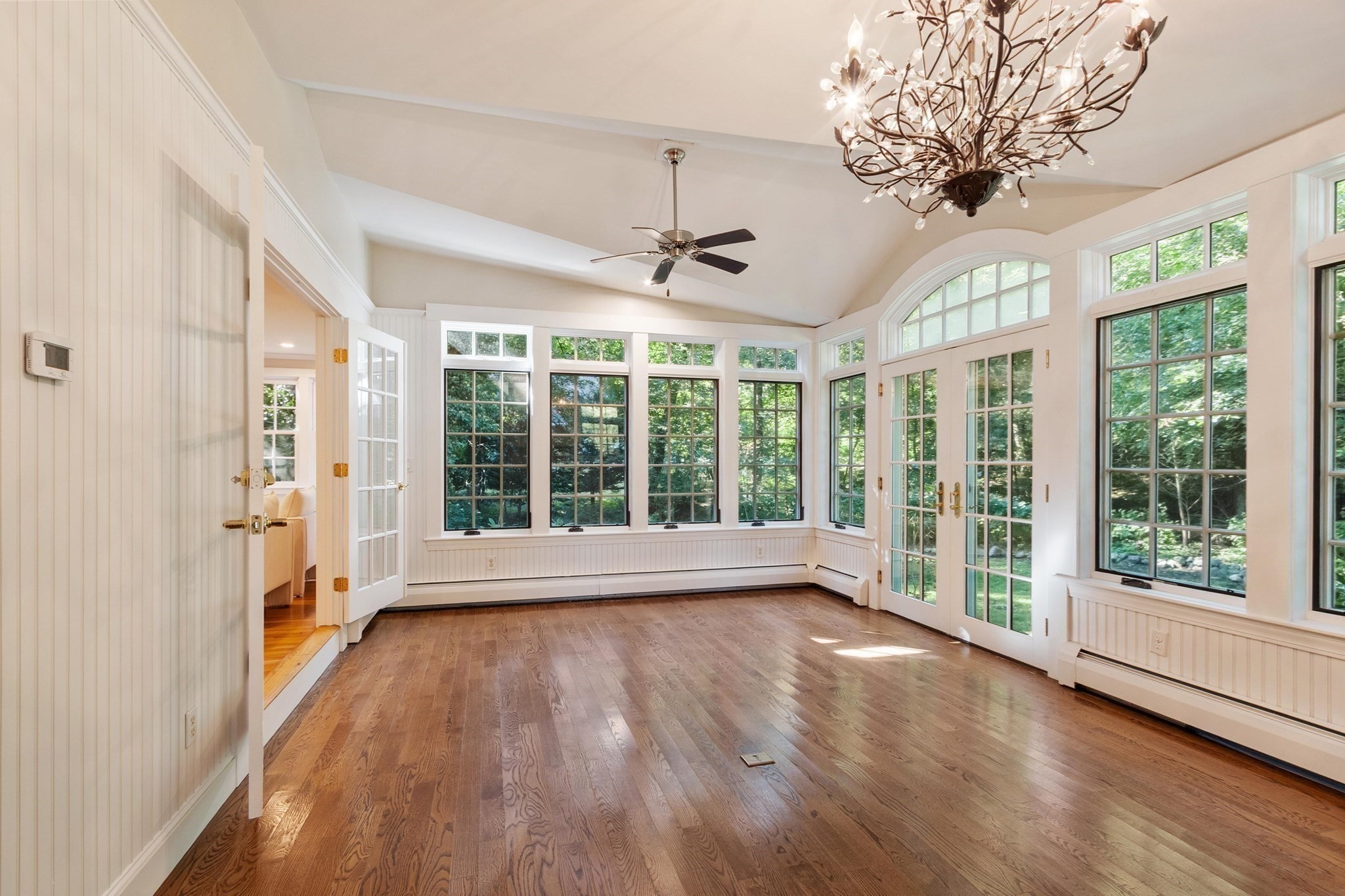 5 Tavern Ln