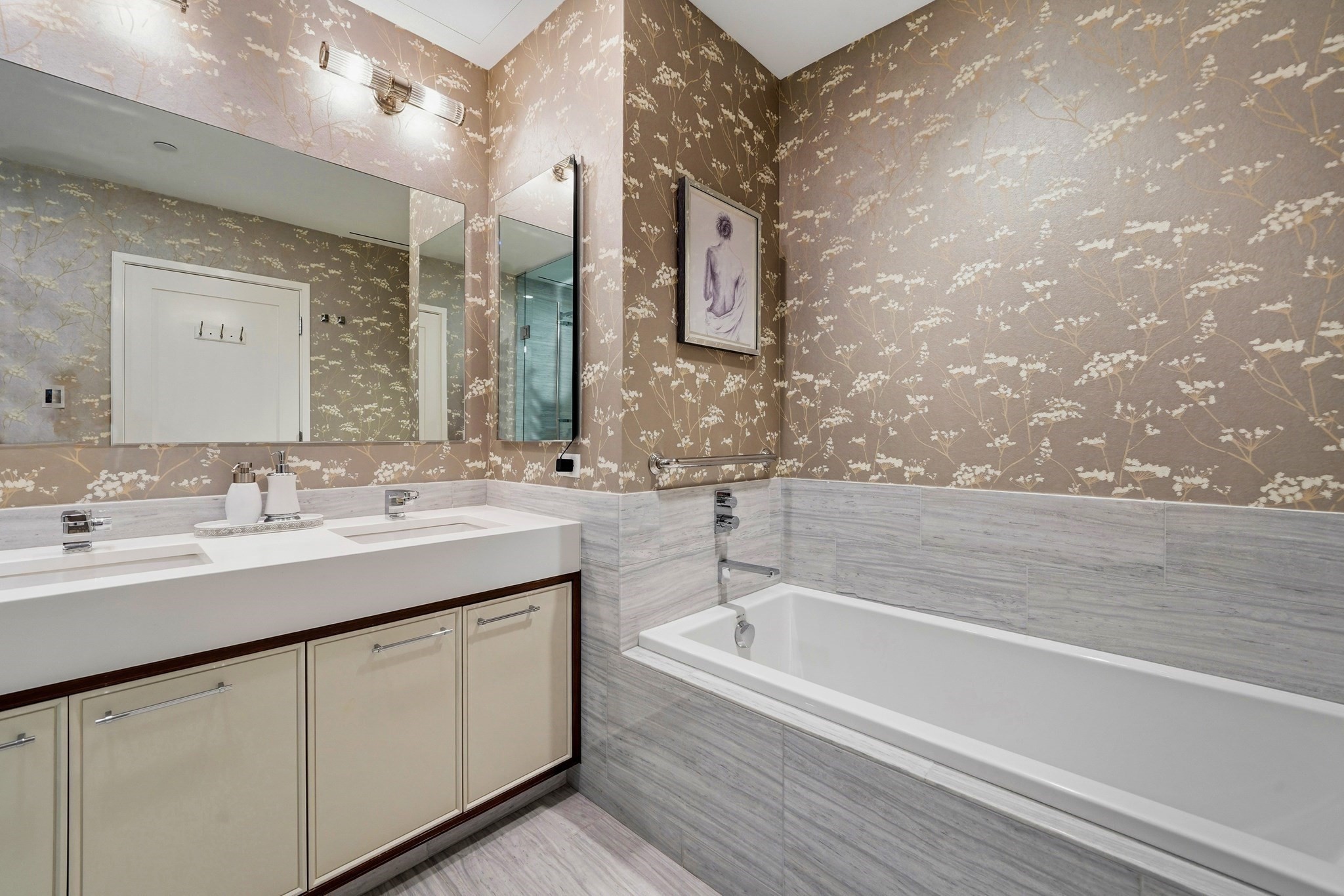 1 Dalton St # 3205