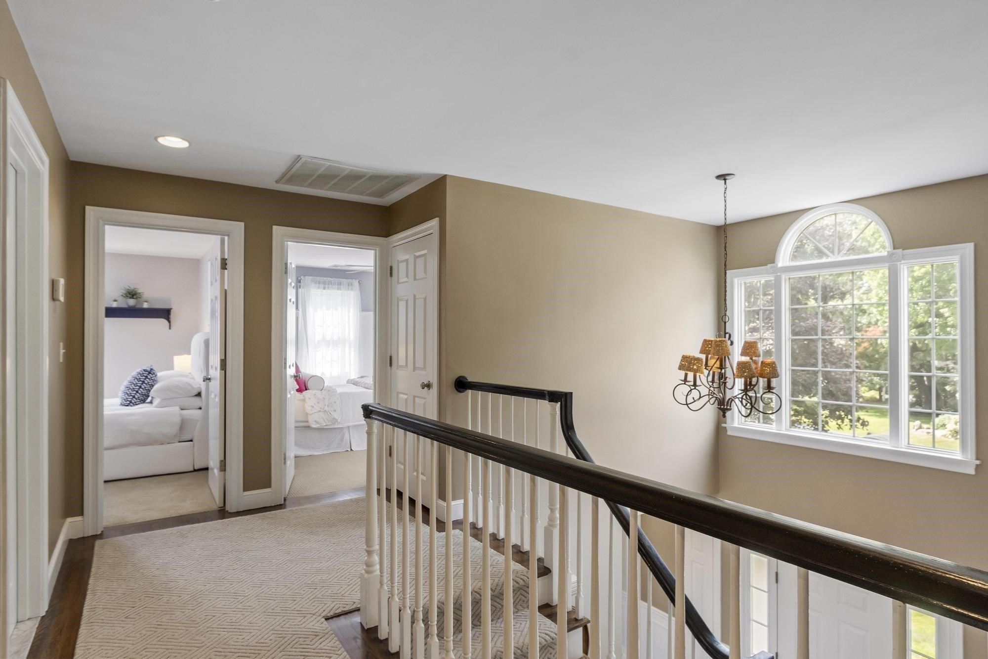 7 Sweeney Ridge Rd