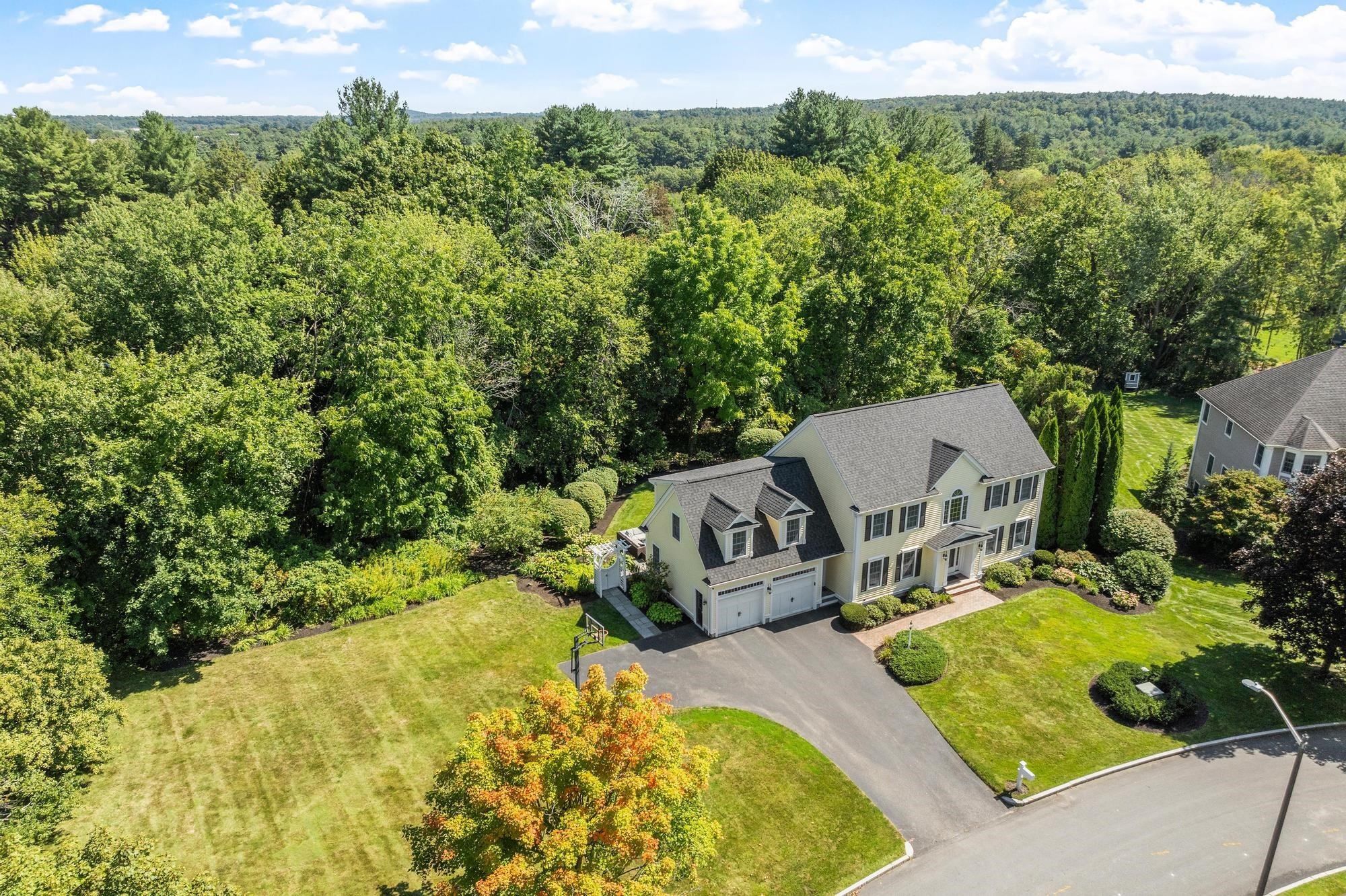 7 Sweeney Ridge Rd