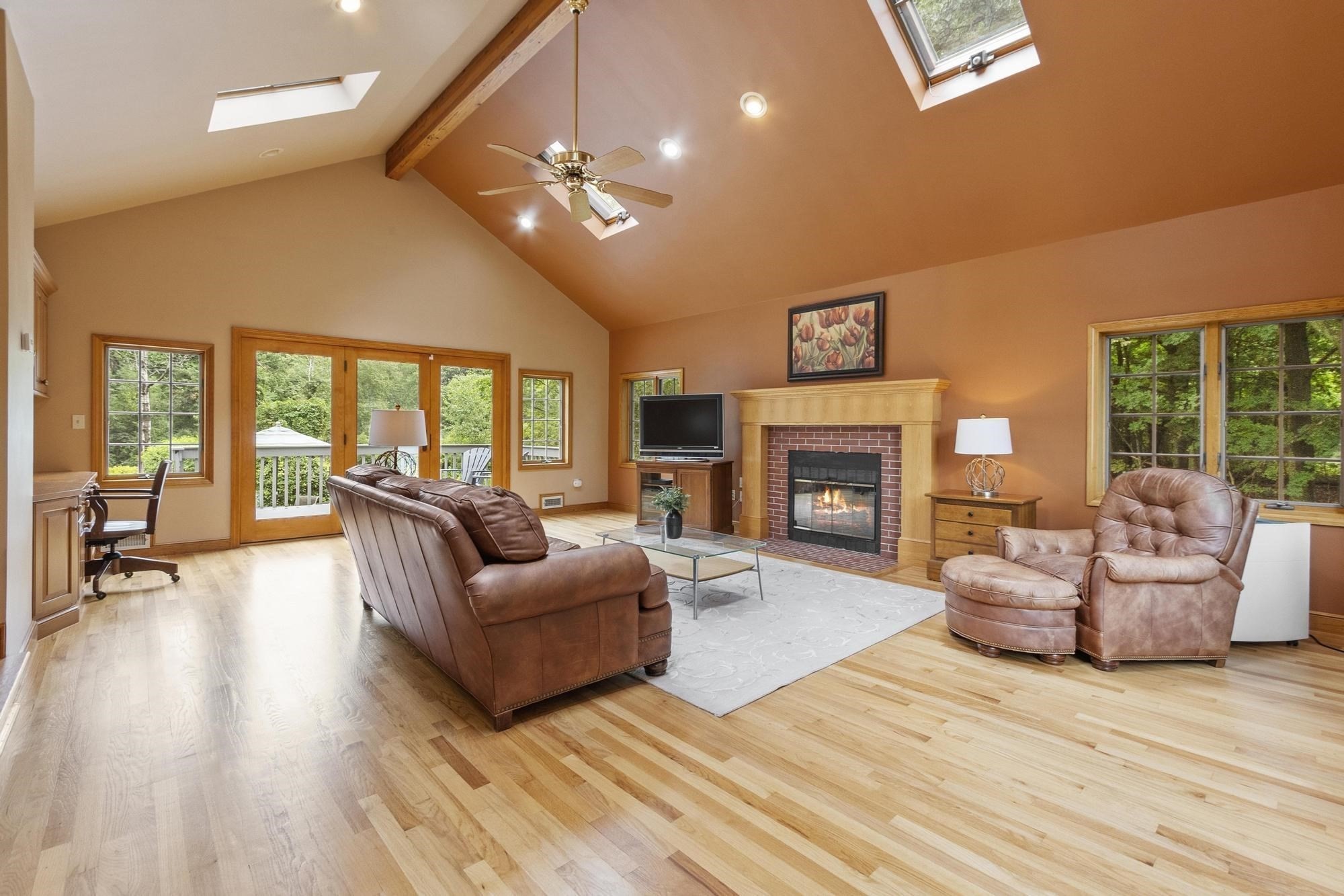 23 Hathaway Rd