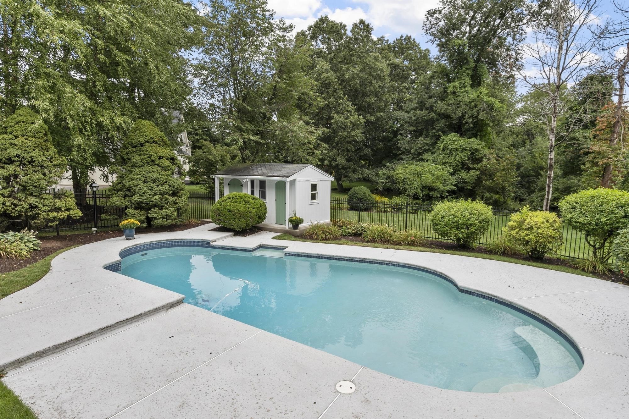 23 Hathaway Rd