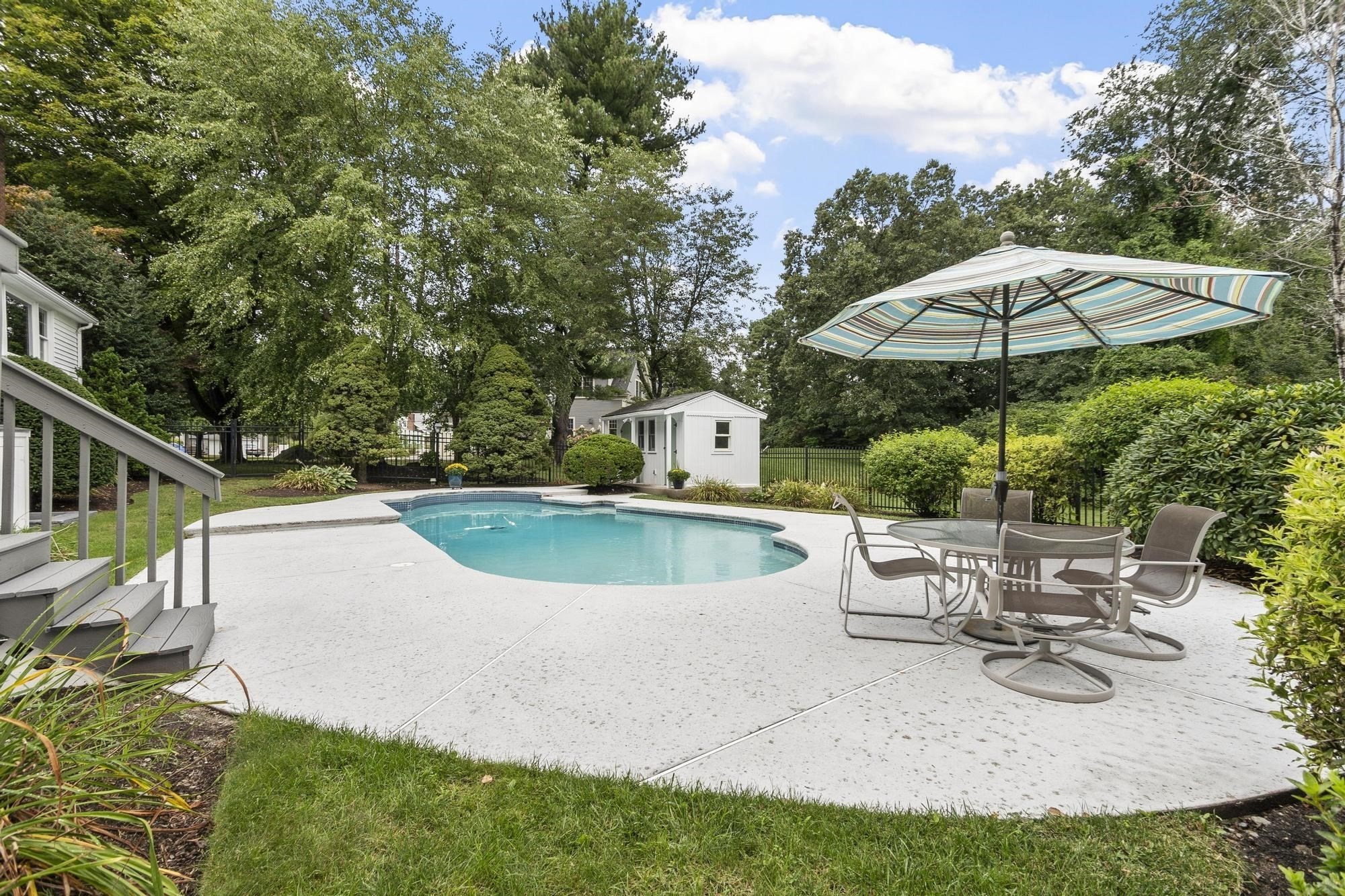 23 Hathaway Rd