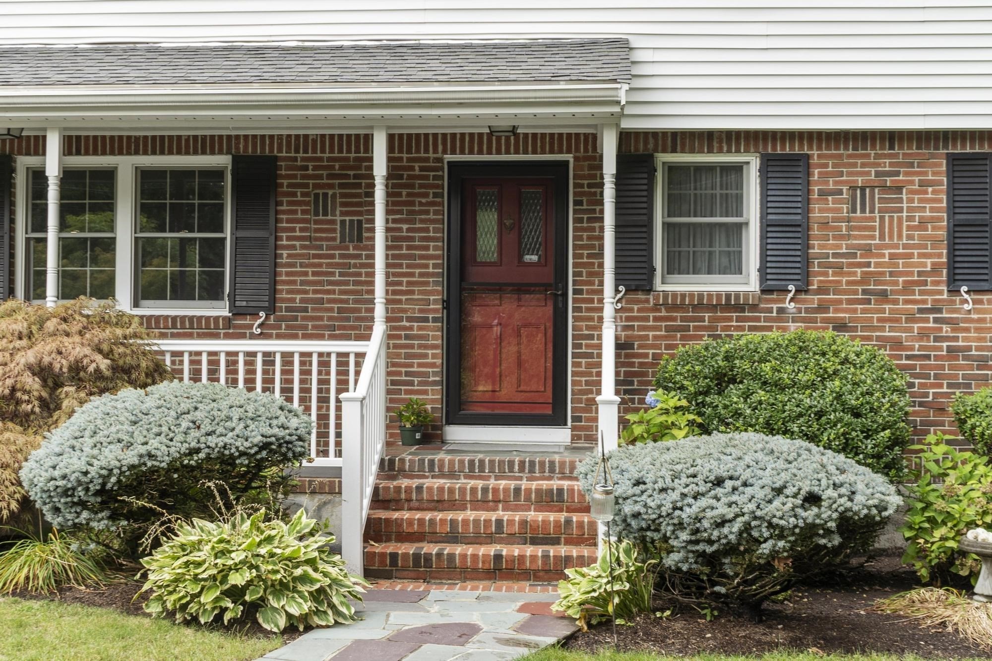 23 Hathaway Rd
