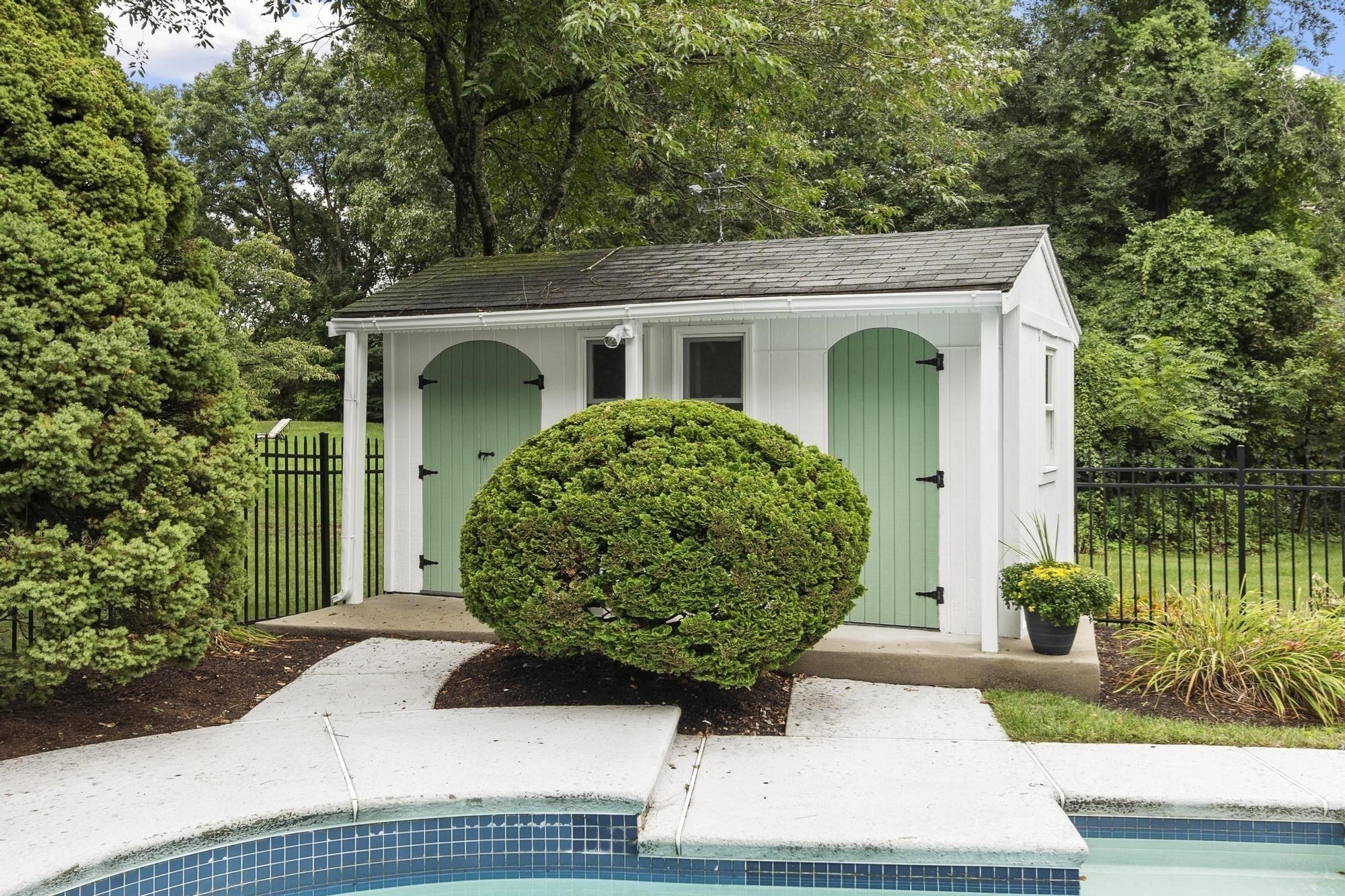 23 Hathaway Rd
