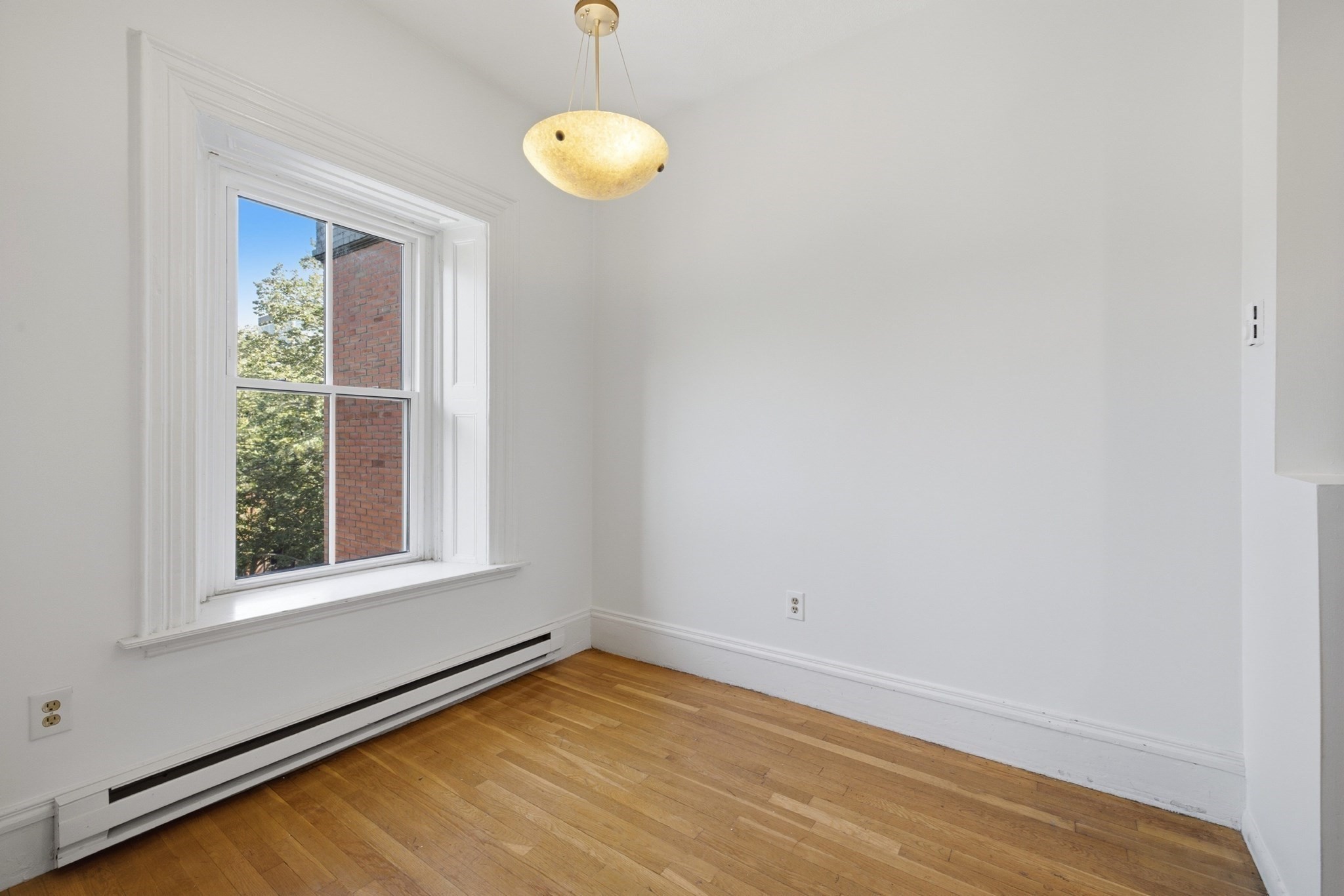 29 Worcester Sq # 5