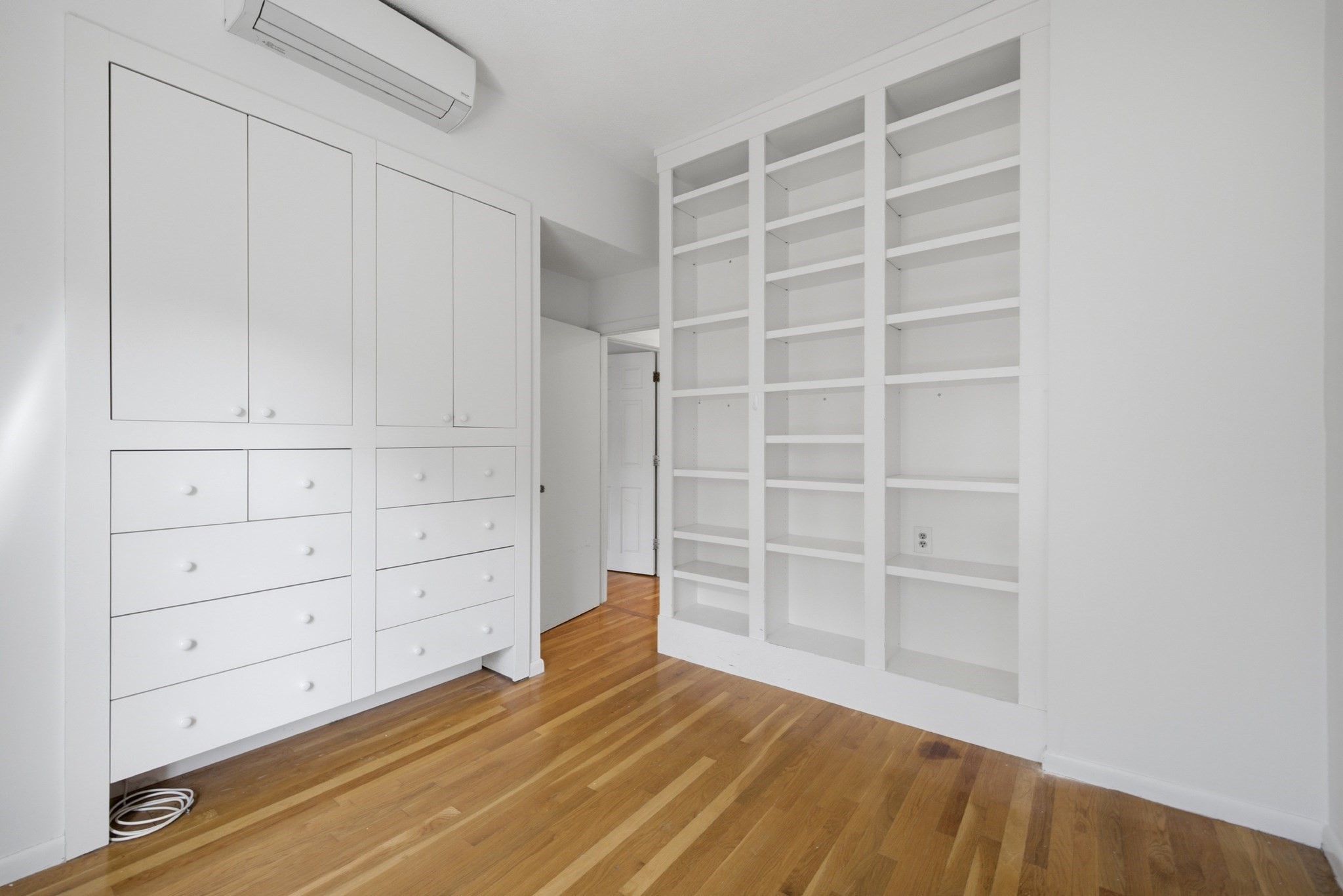 29 Worcester Sq # 5