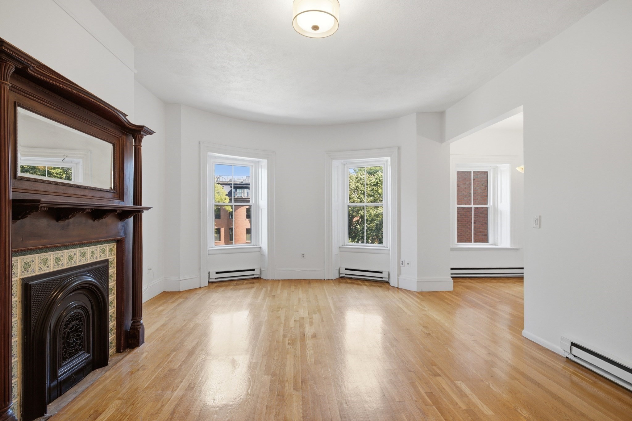 29 Worcester Sq # 5