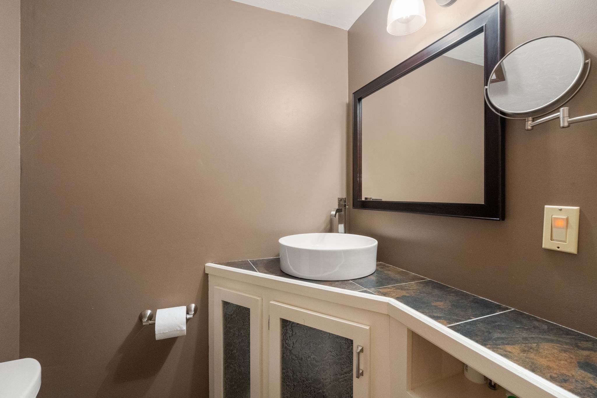 304 Erin Rd # 304