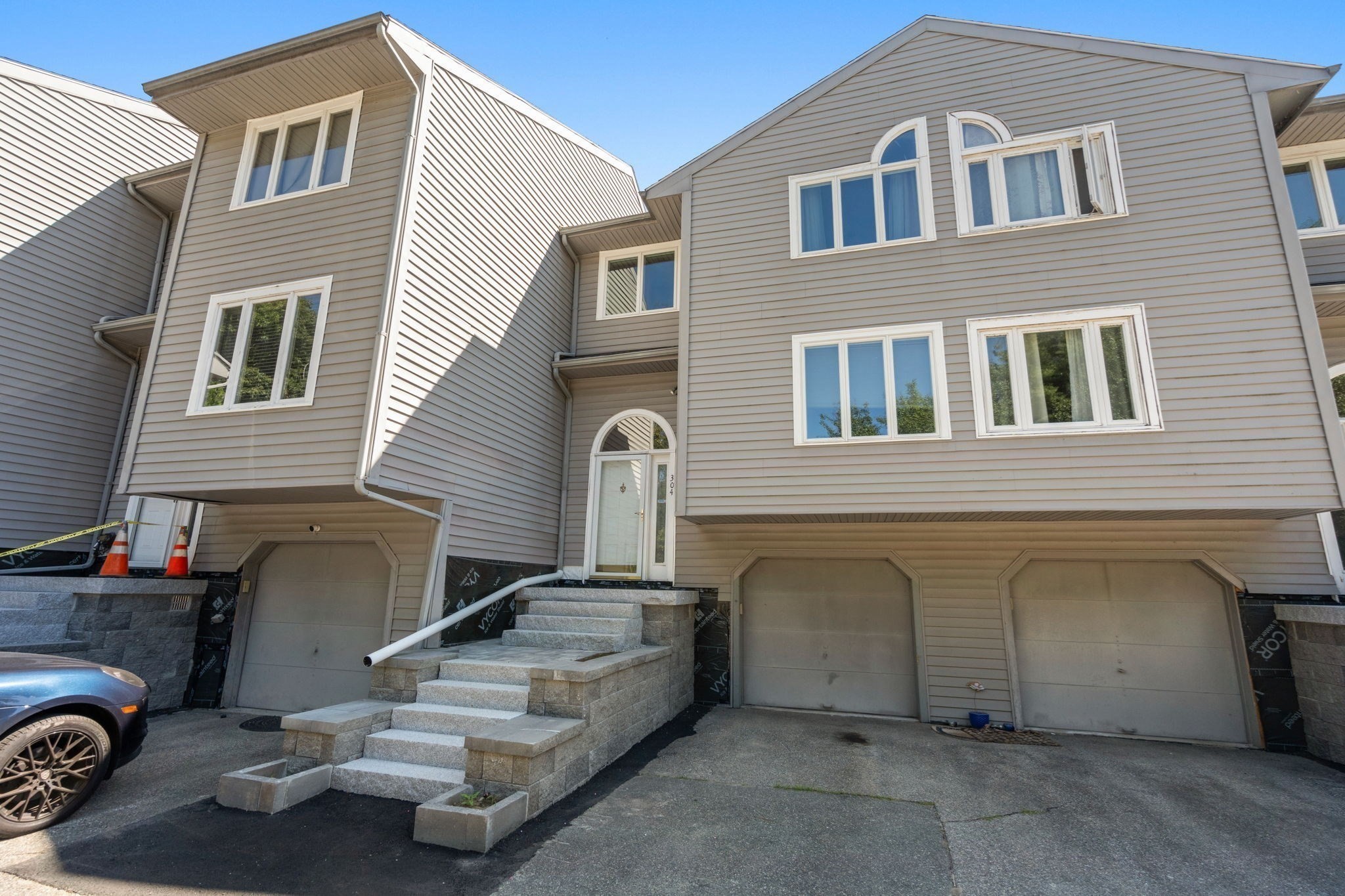 304 Erin Rd # 304