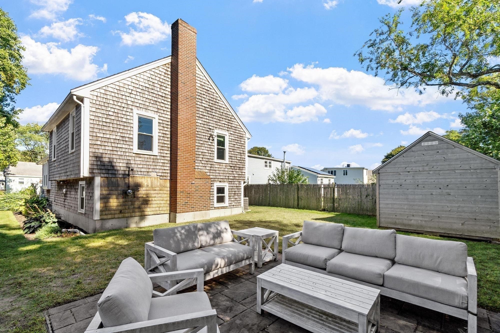 103 Allan Street # 103
