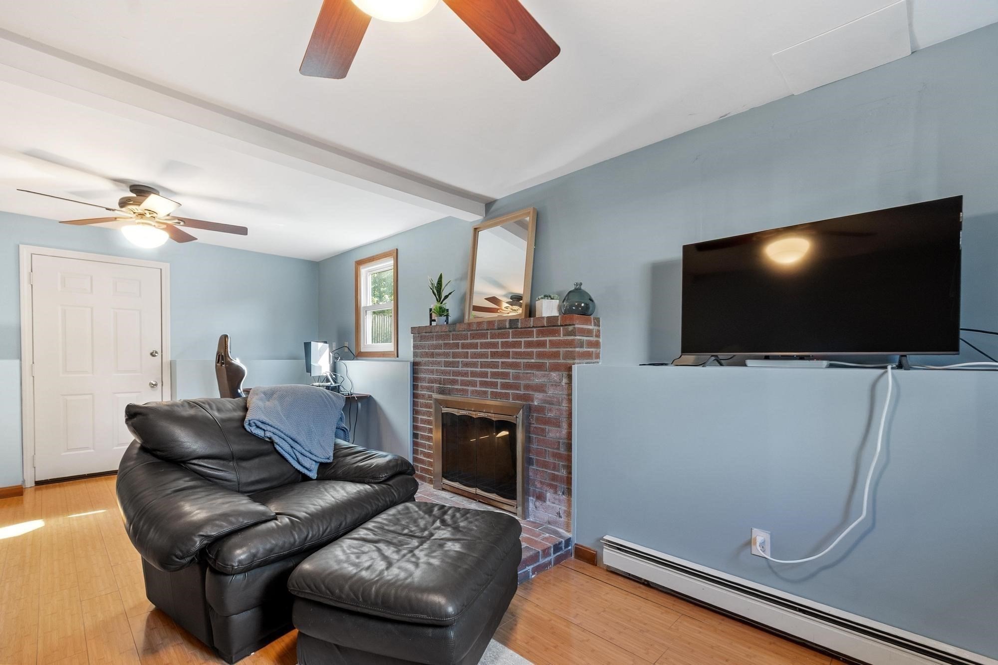 103 Allan Street # 103