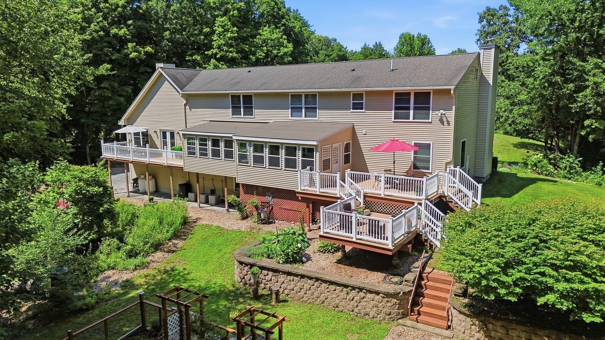 33 Wheeler Rd