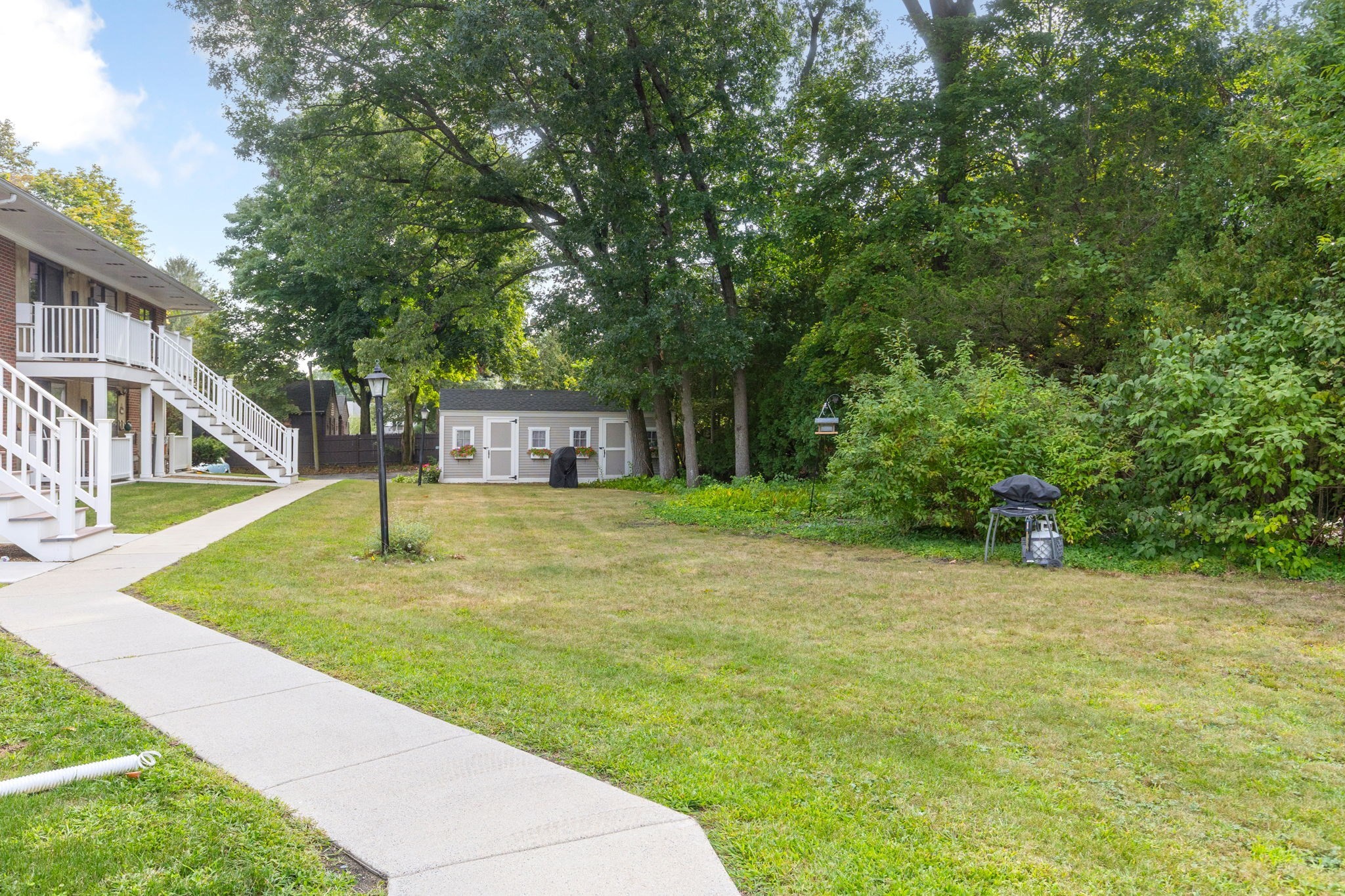 72 Renwick Rd # B