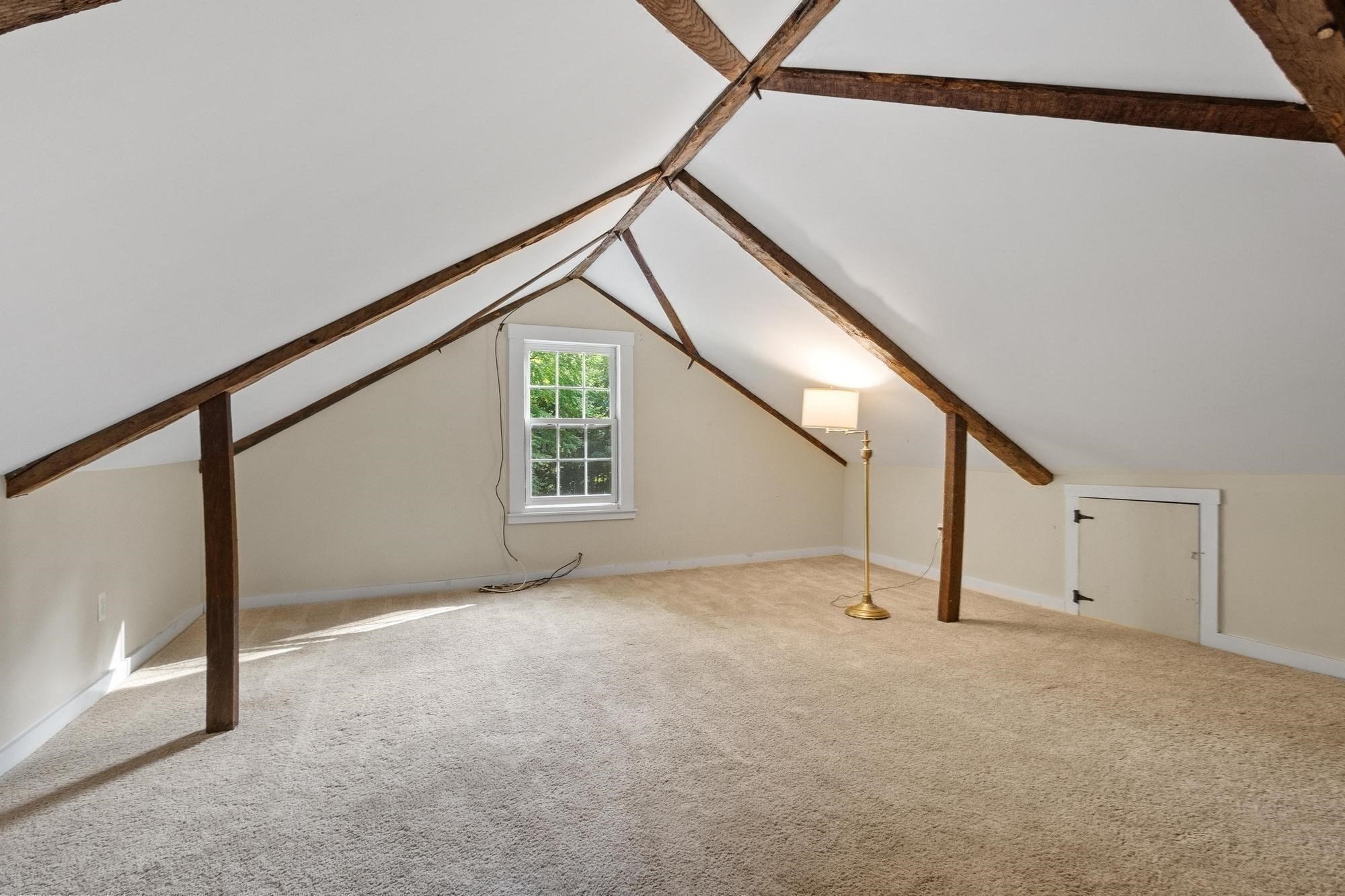 533 Lowell Rd