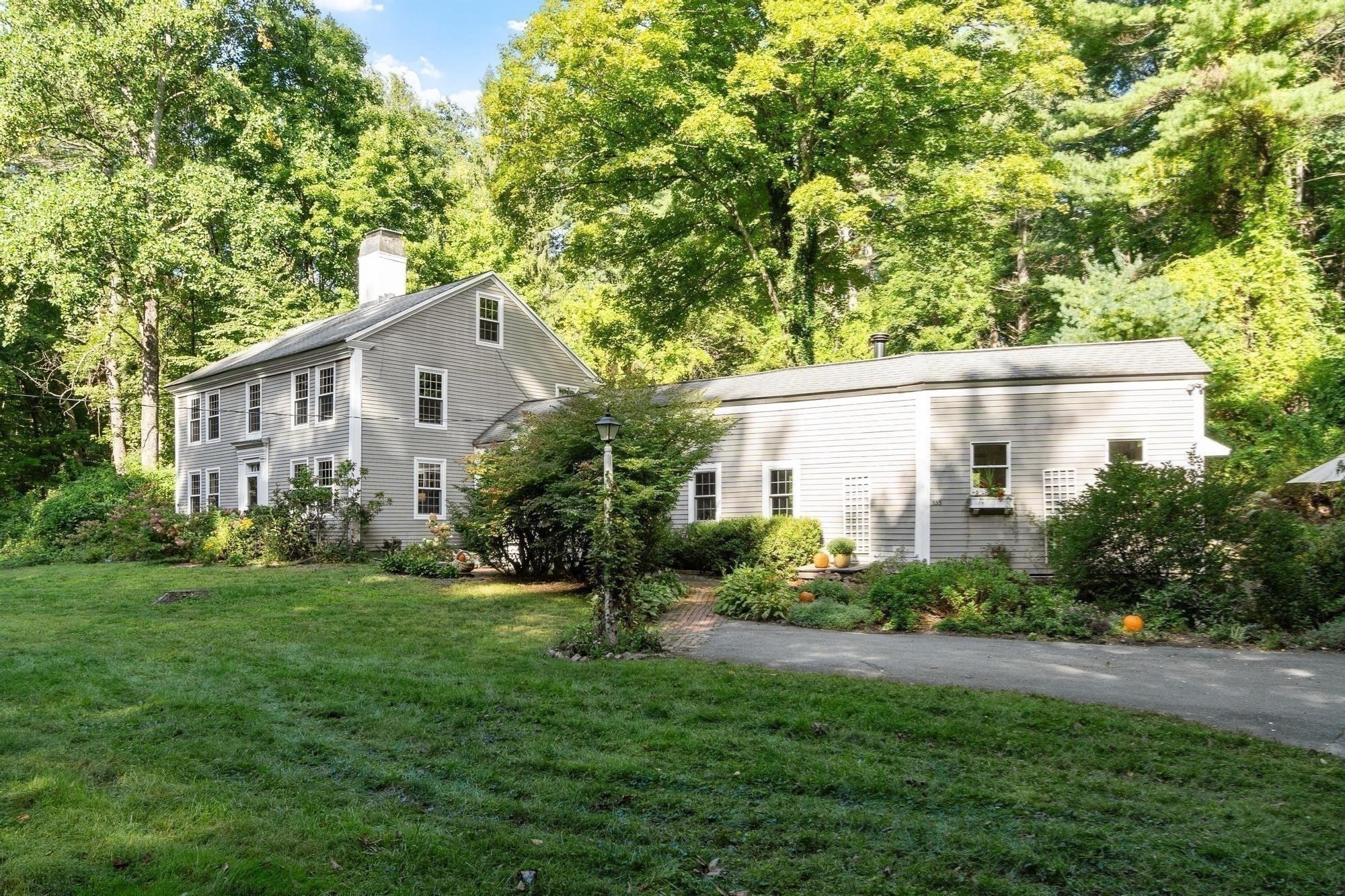 533 Lowell Rd