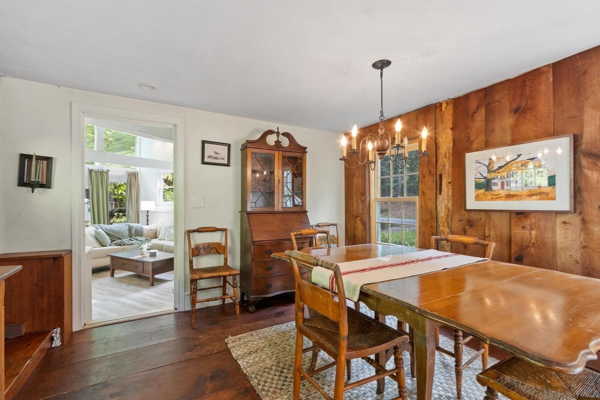 533 Lowell Rd