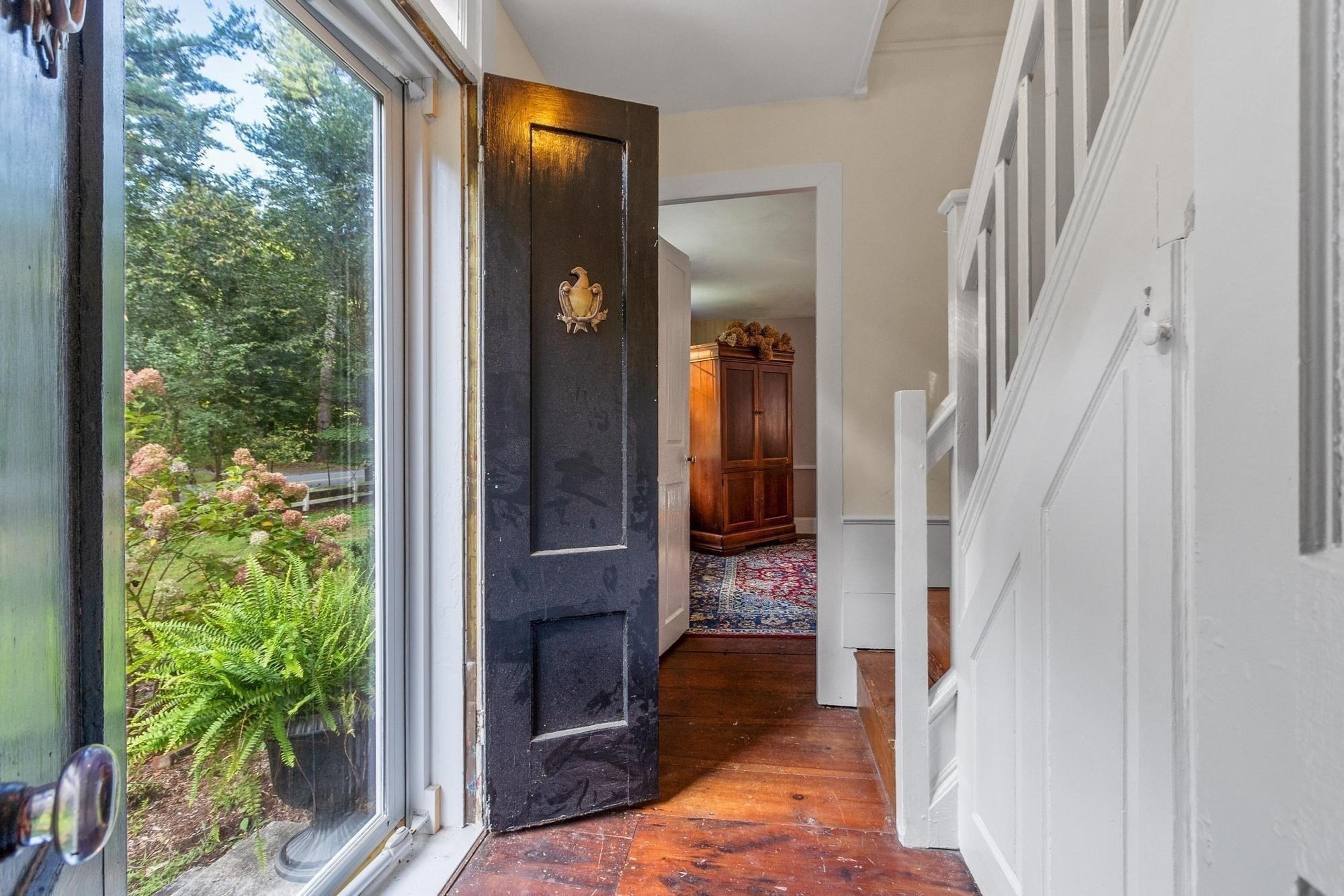 533 Lowell Rd