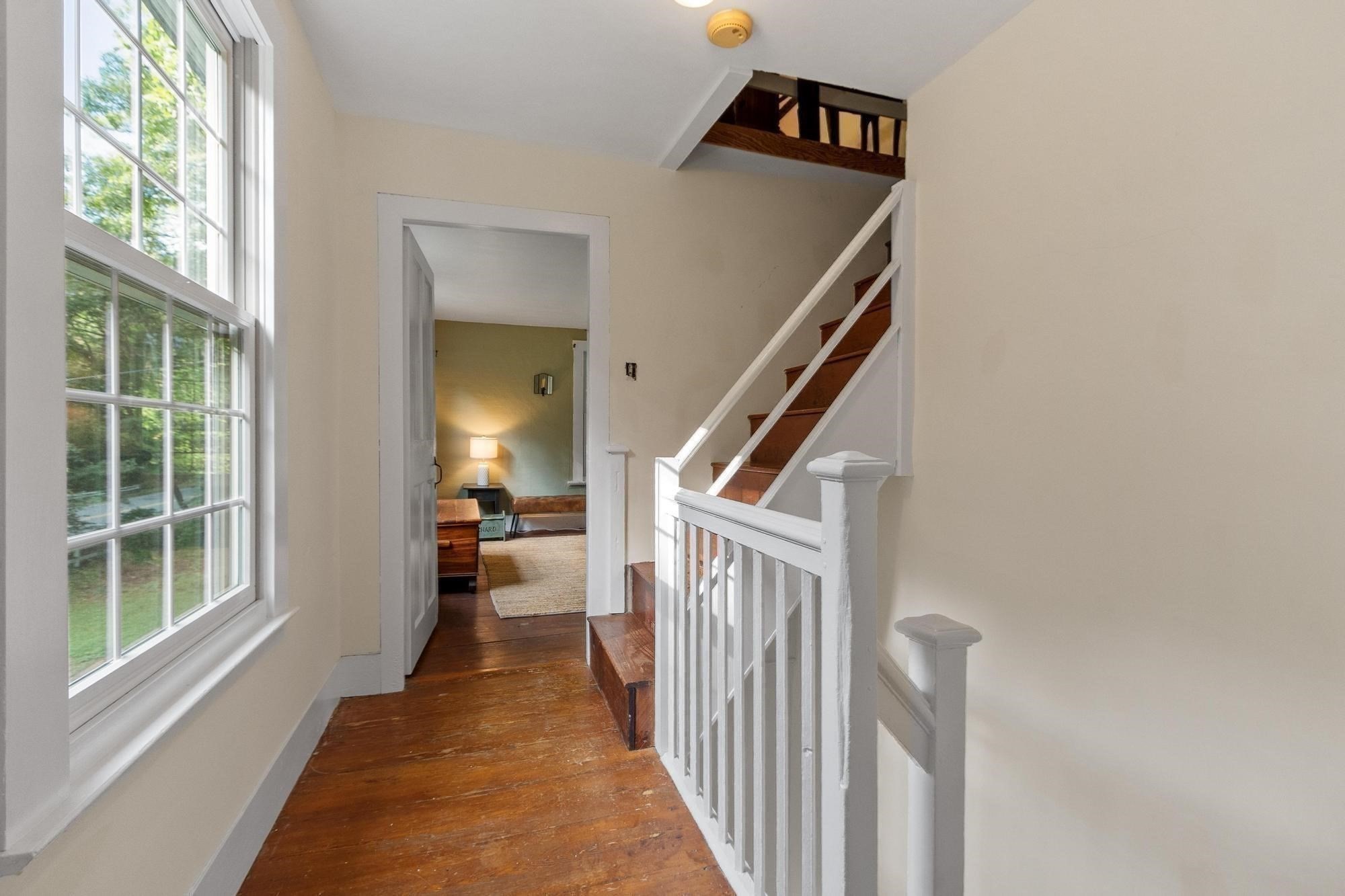 533 Lowell Rd