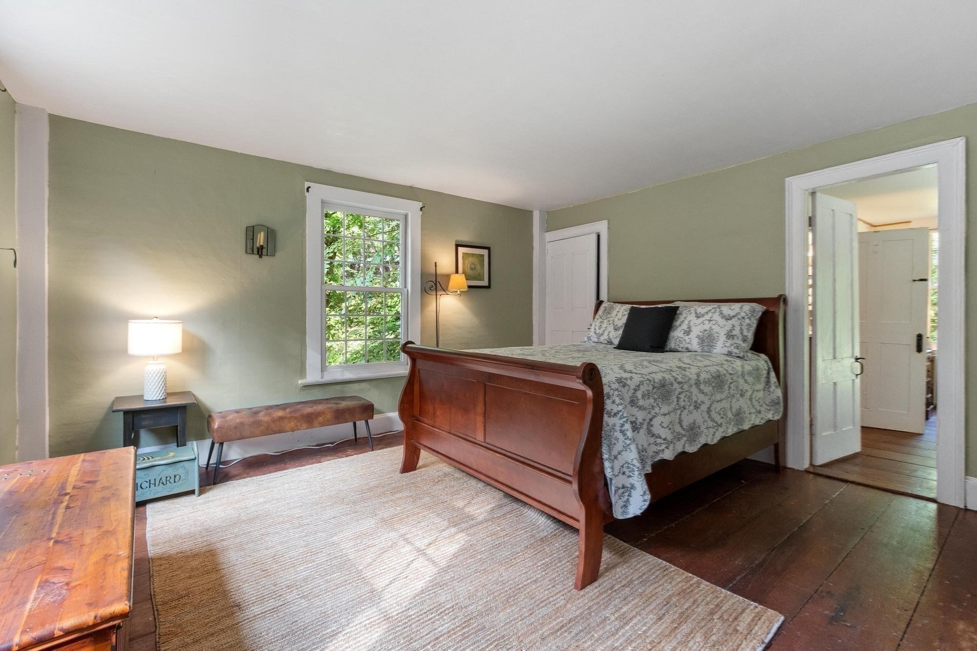 533 Lowell Rd